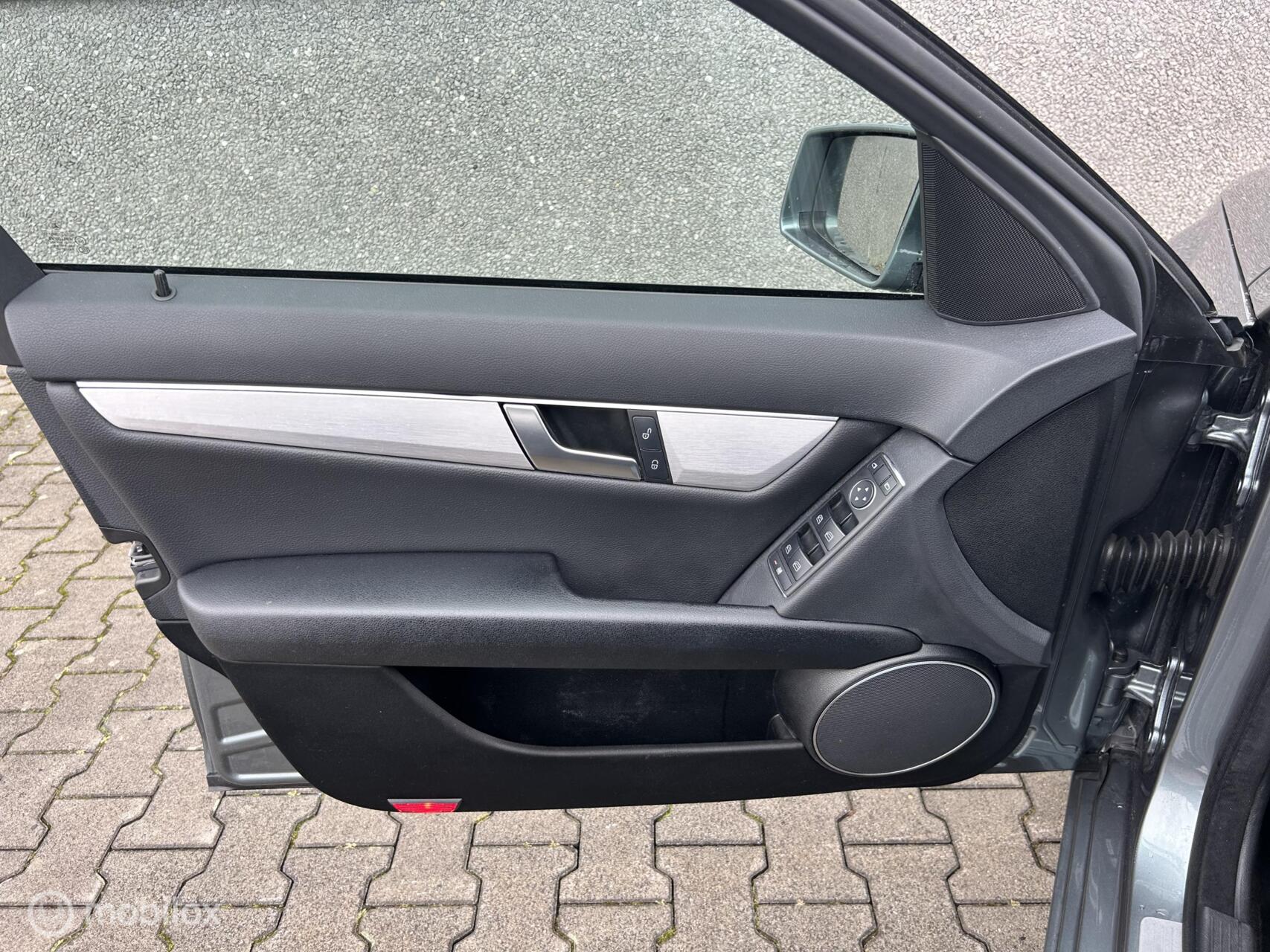 Foto van Mercedes-Benz C 180
