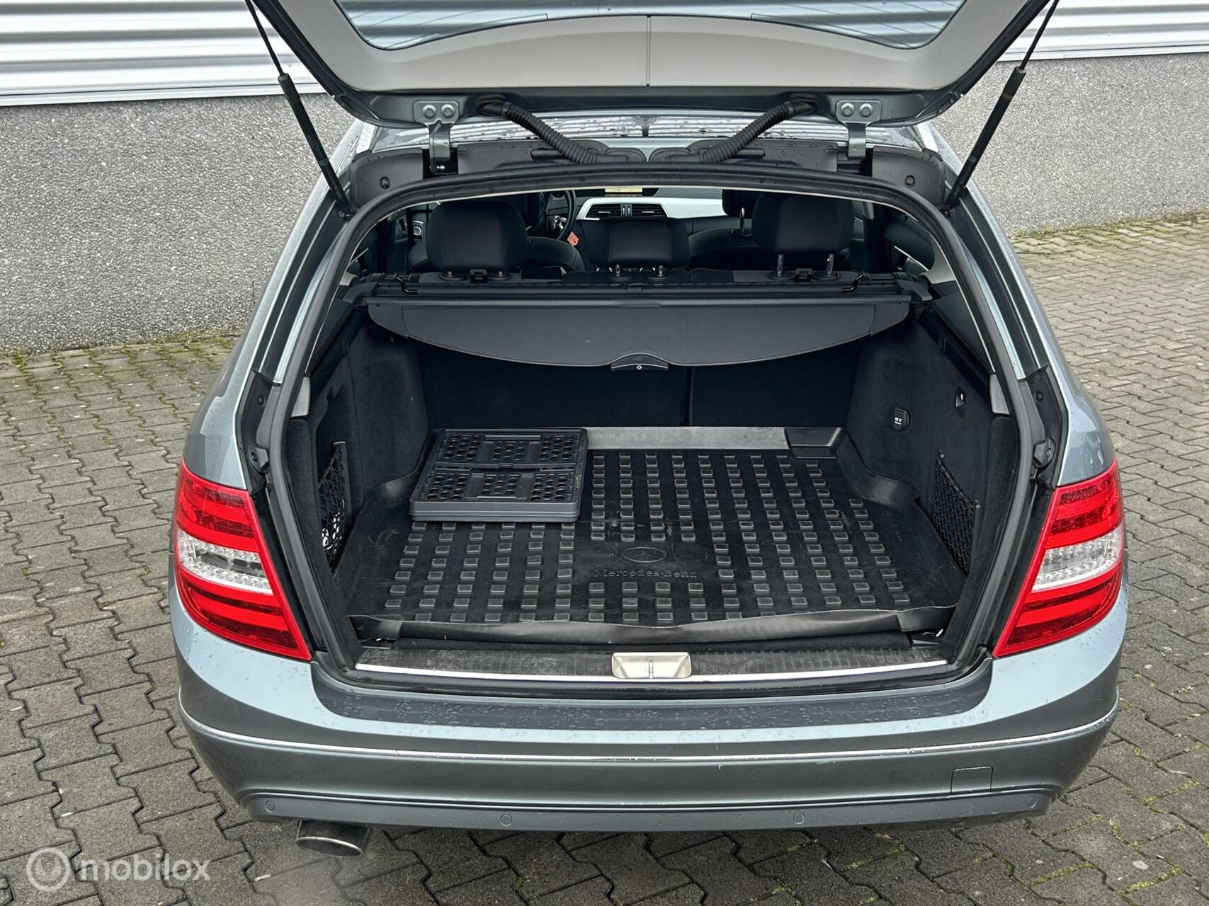 Foto van Mercedes-Benz C 180