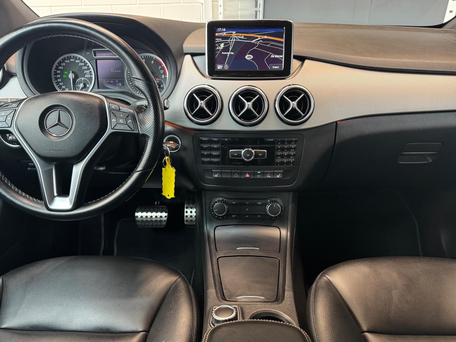 Foto van Mercedes-Benz B 250