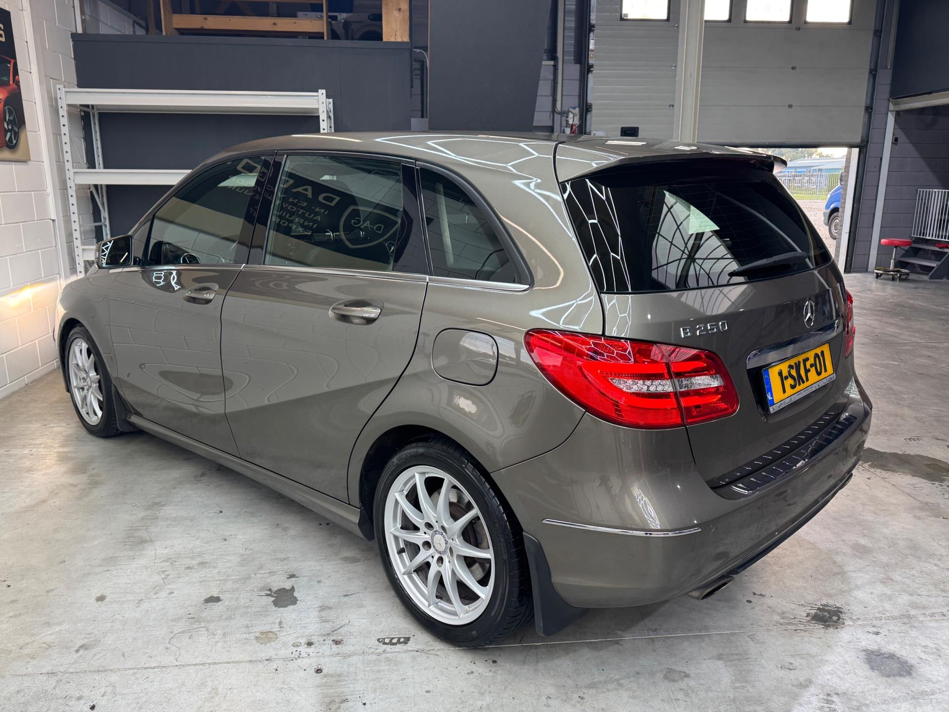 Foto van Mercedes-Benz B 250