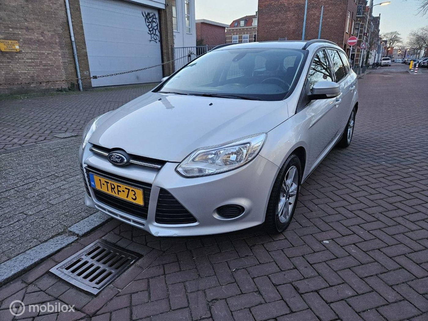 Ford Focus 1.0 EcoBoost Edition 2014 - voorkant