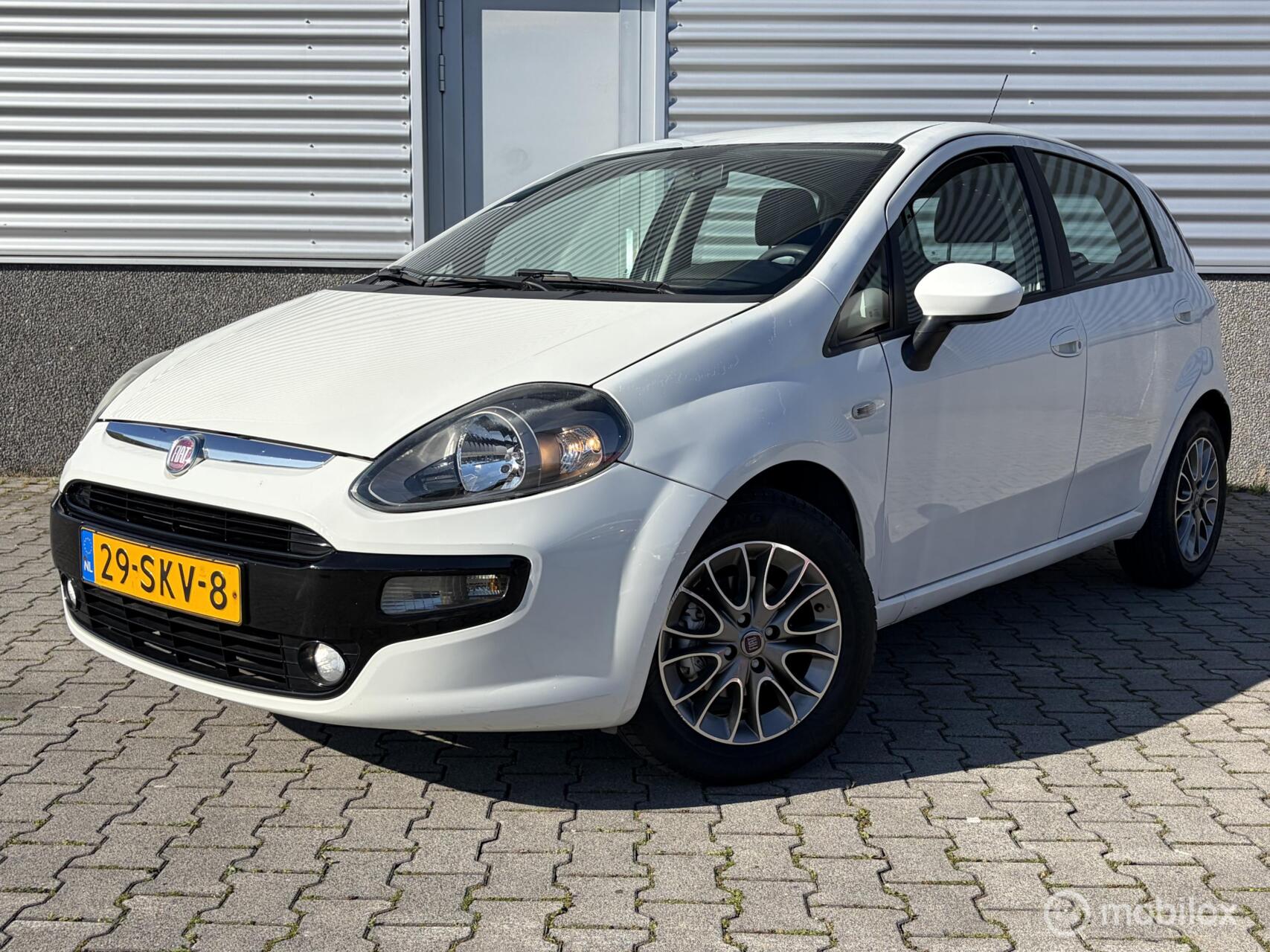 Fiat Fiat Punto 1.2 Dynamic apk tm 22-04-2027! 2011 - voorkant