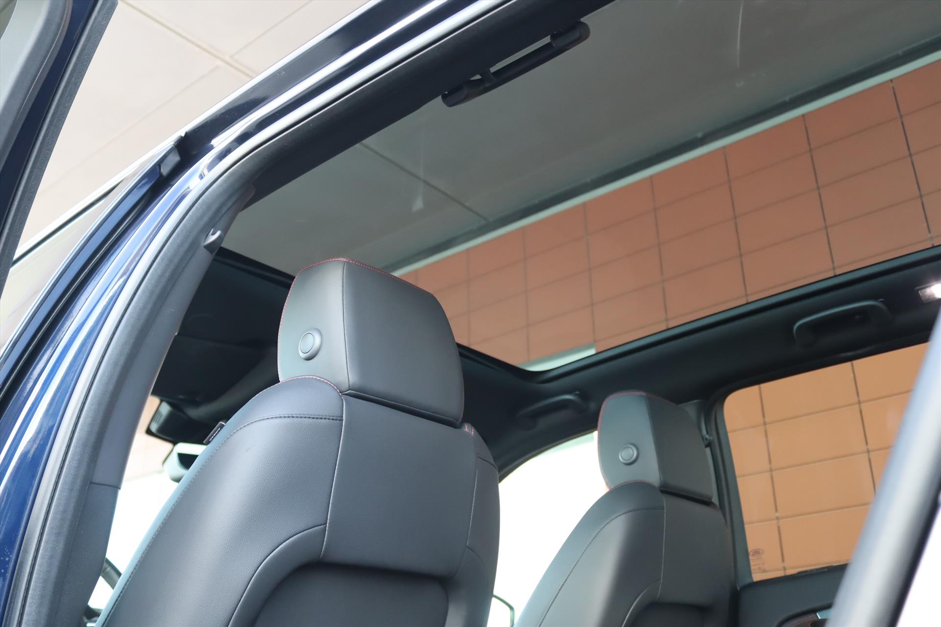 Foto van Land Rover Discovery Sport