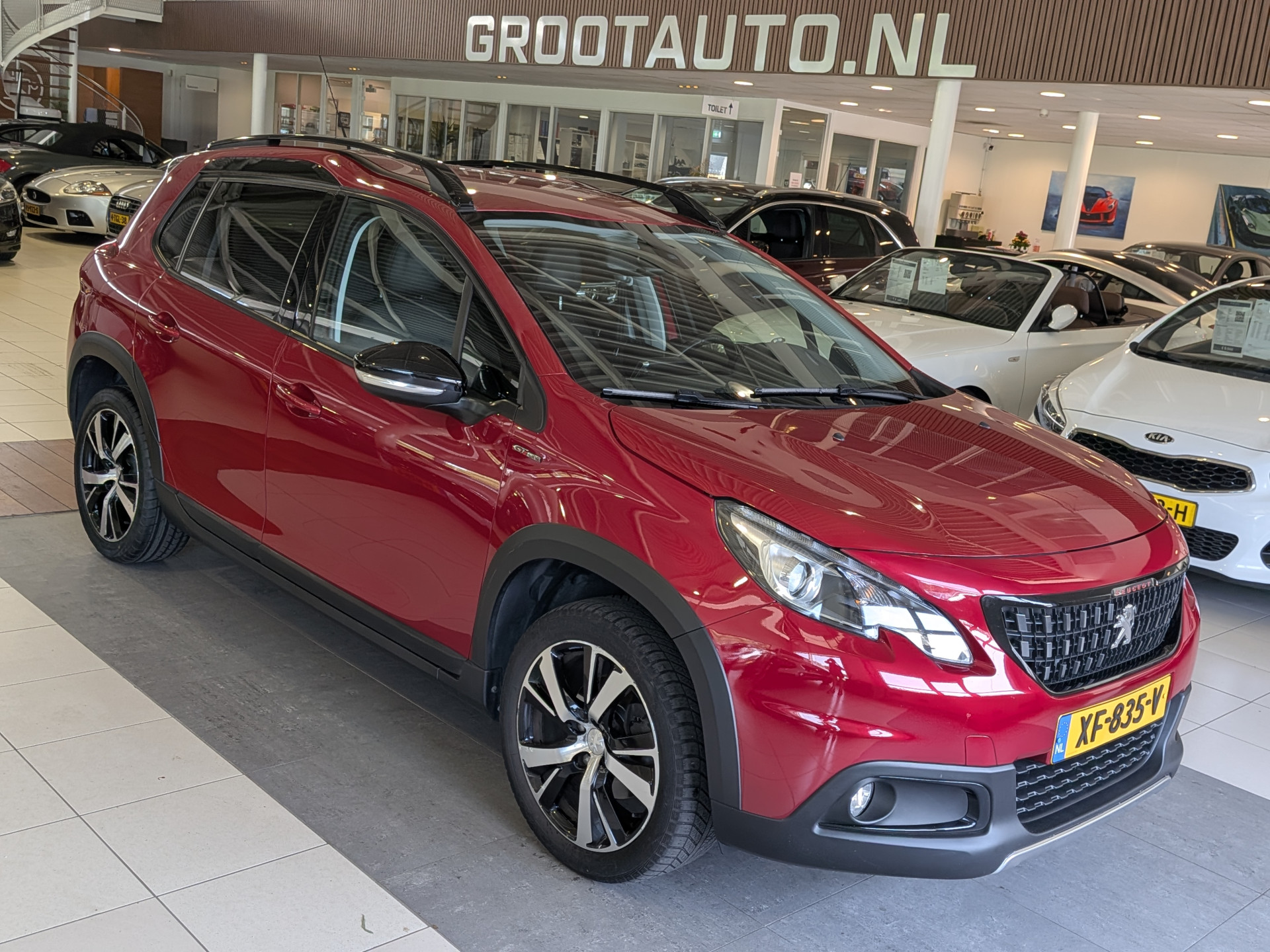 Peugeot 2008 1.2 PureTech GT-Line 2019 - voorkant