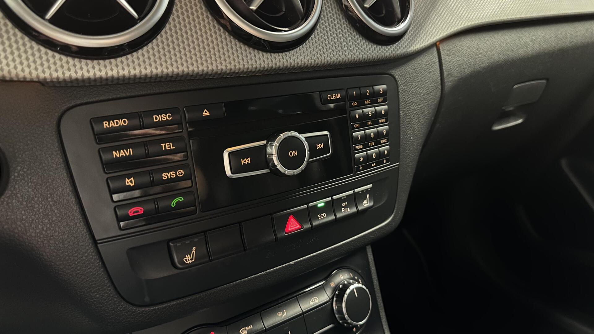 Foto van Mercedes-Benz B 180