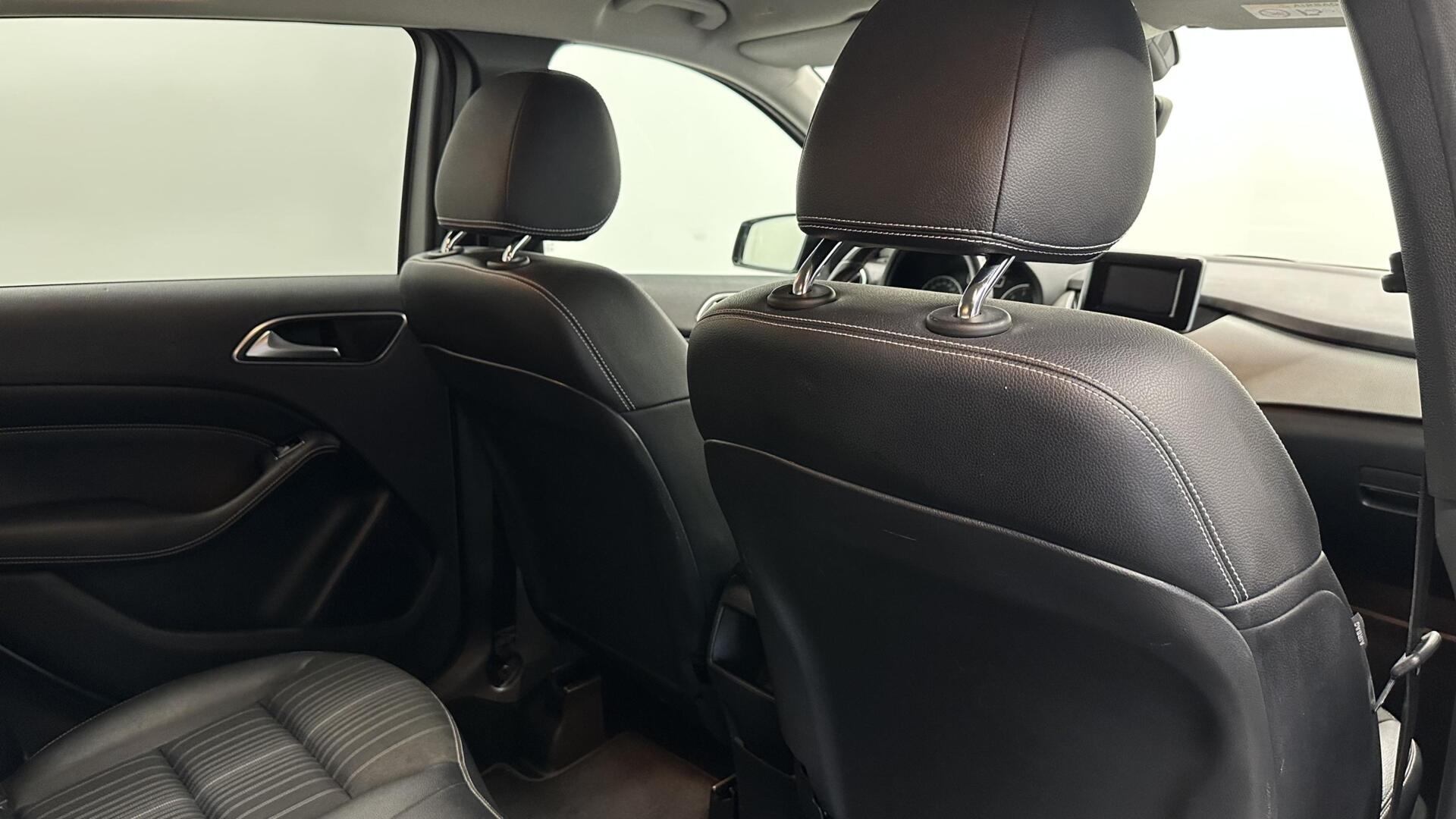 Foto van Mercedes-Benz B 180
