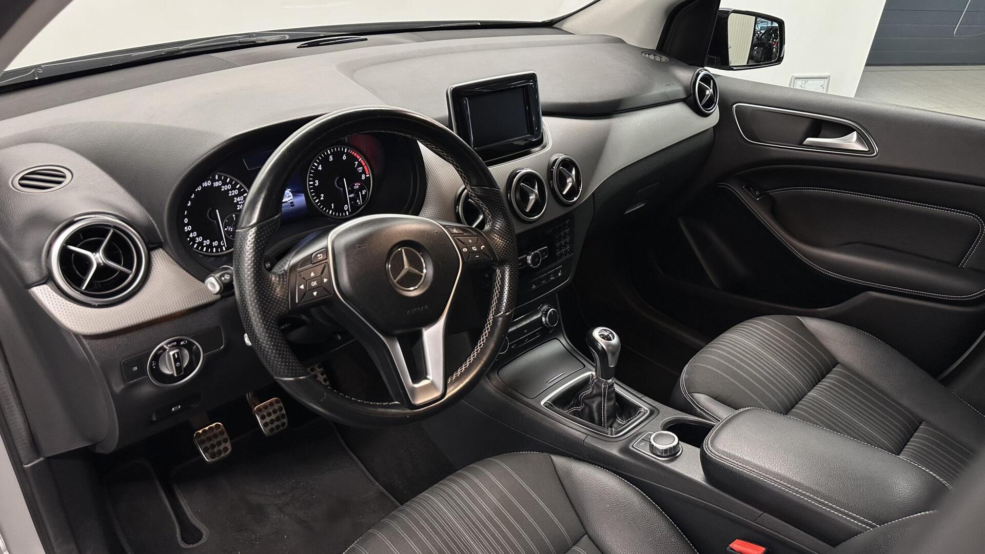 Foto van Mercedes-Benz B 180
