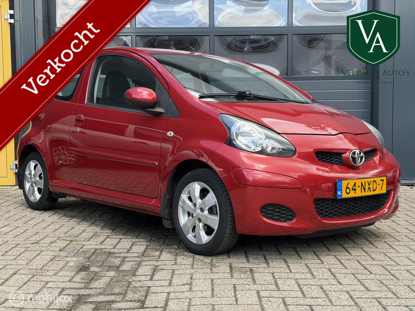 Toyota Toyota Aygo 1.0-12V |AppleCarplay |Cruise | Airco | Automaat 2010 - voorkant