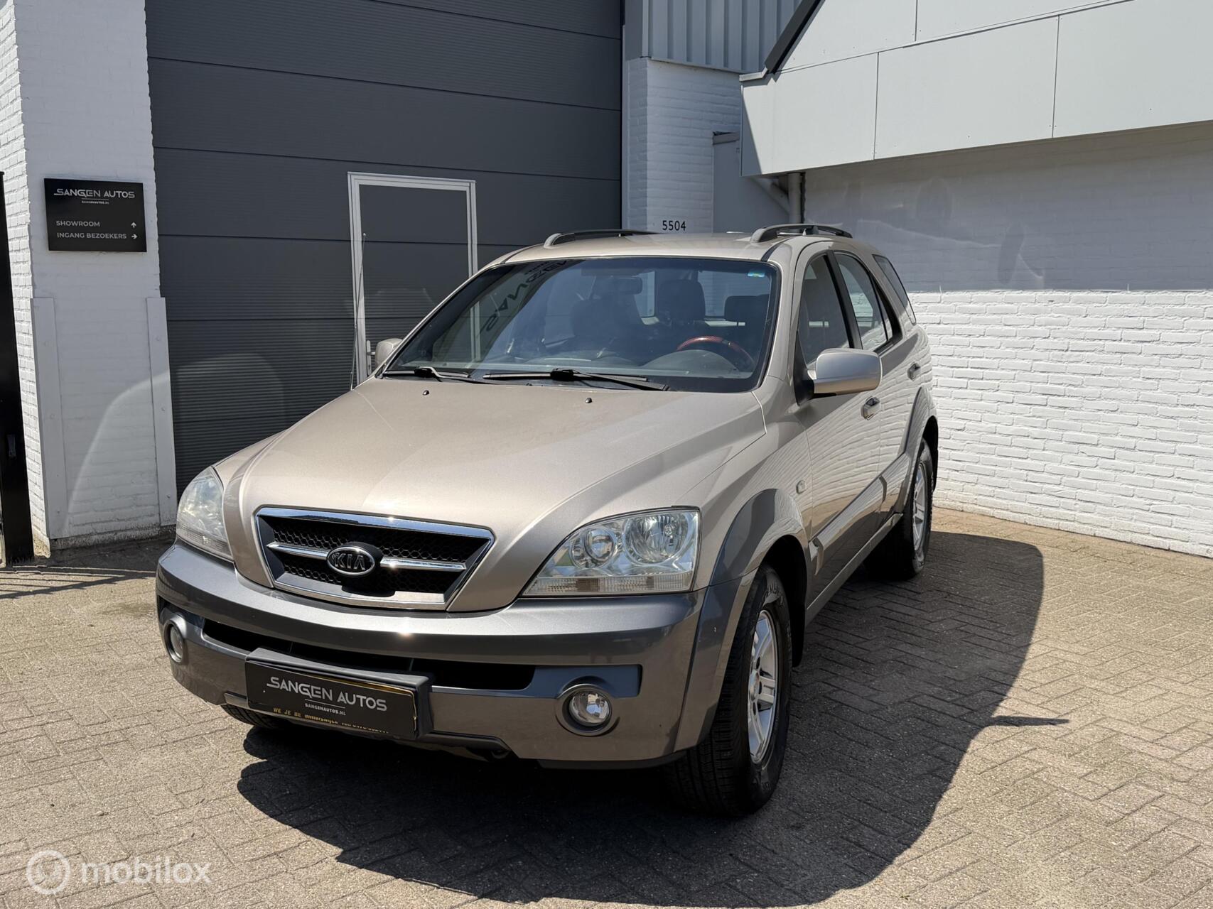 Kia Sorento 3.5 V6 Adventure 2005 - voorkant