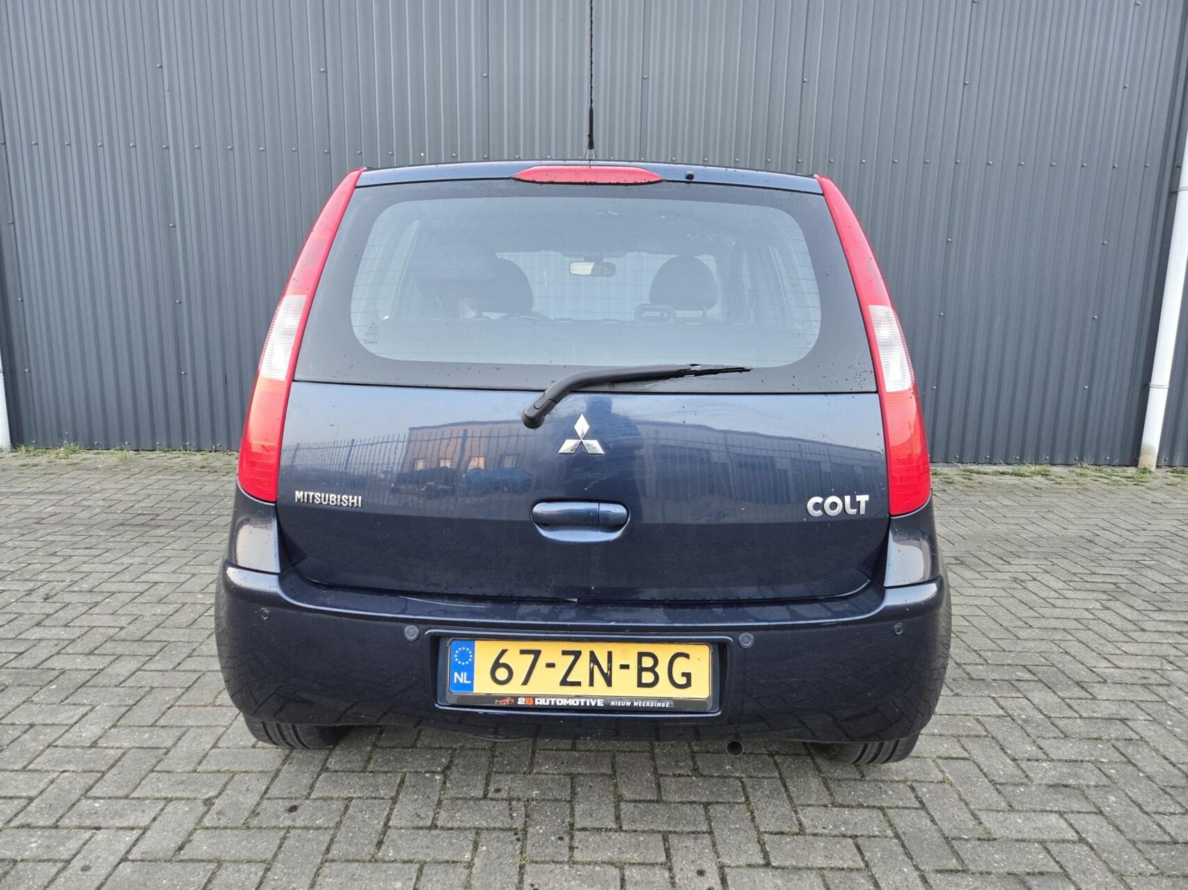 Foto van Mitsubishi Mitsubishi Colt