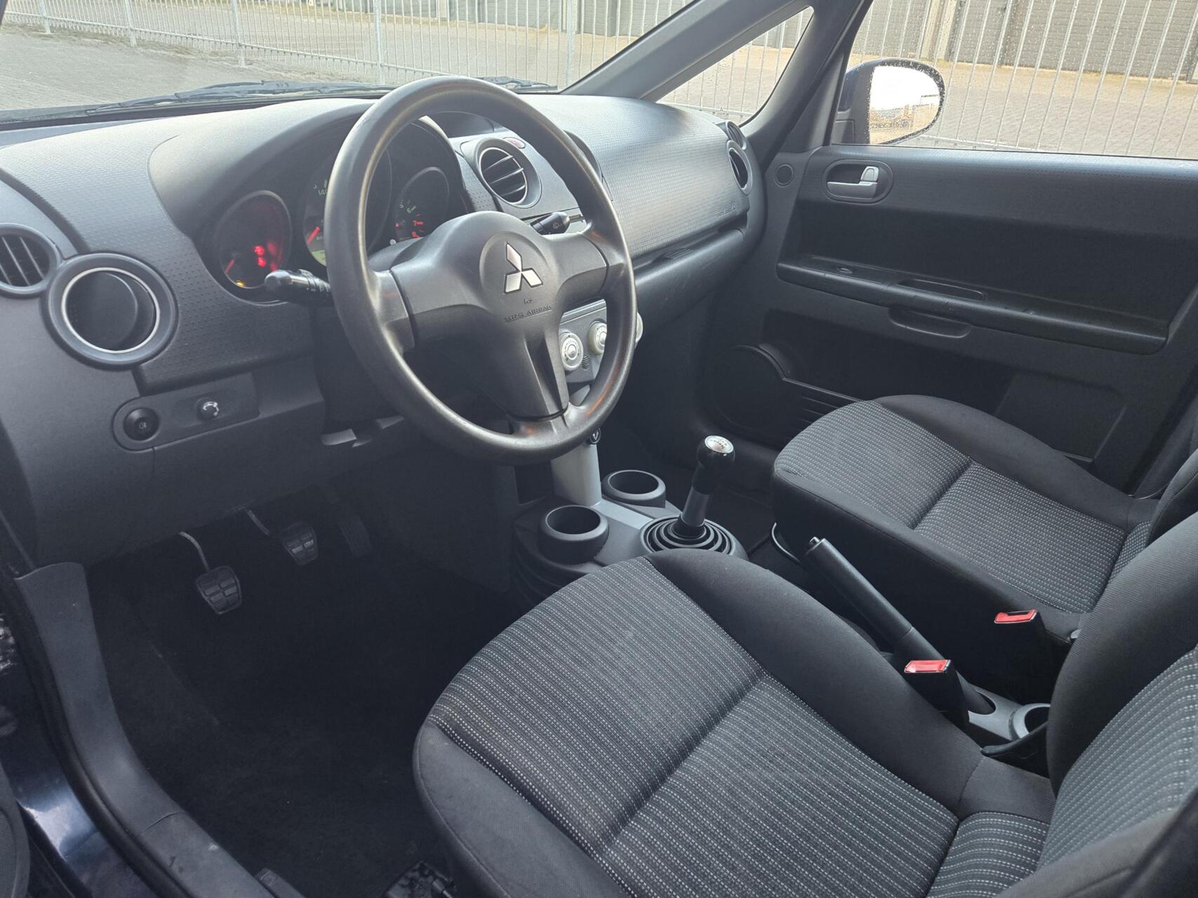 Foto van Mitsubishi Mitsubishi Colt