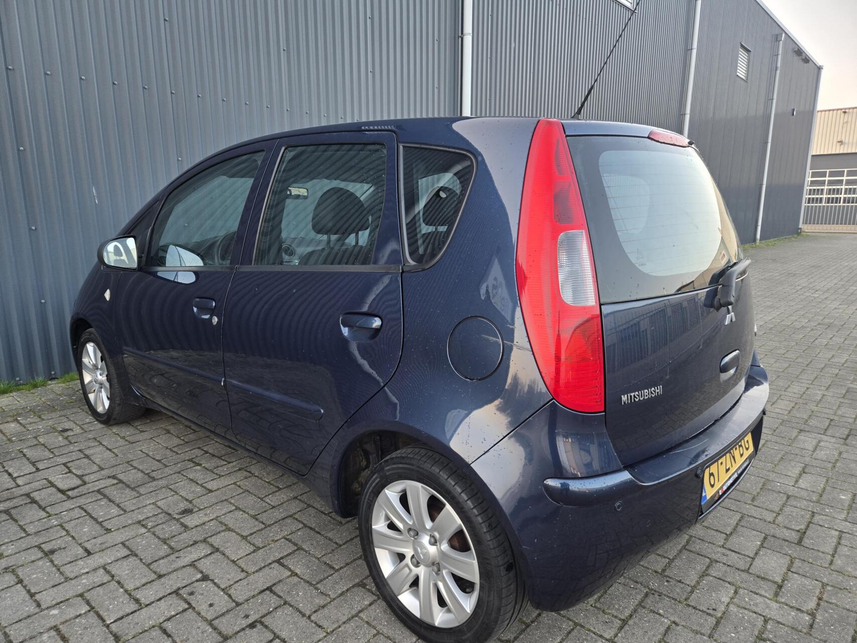 Foto van Mitsubishi Mitsubishi Colt