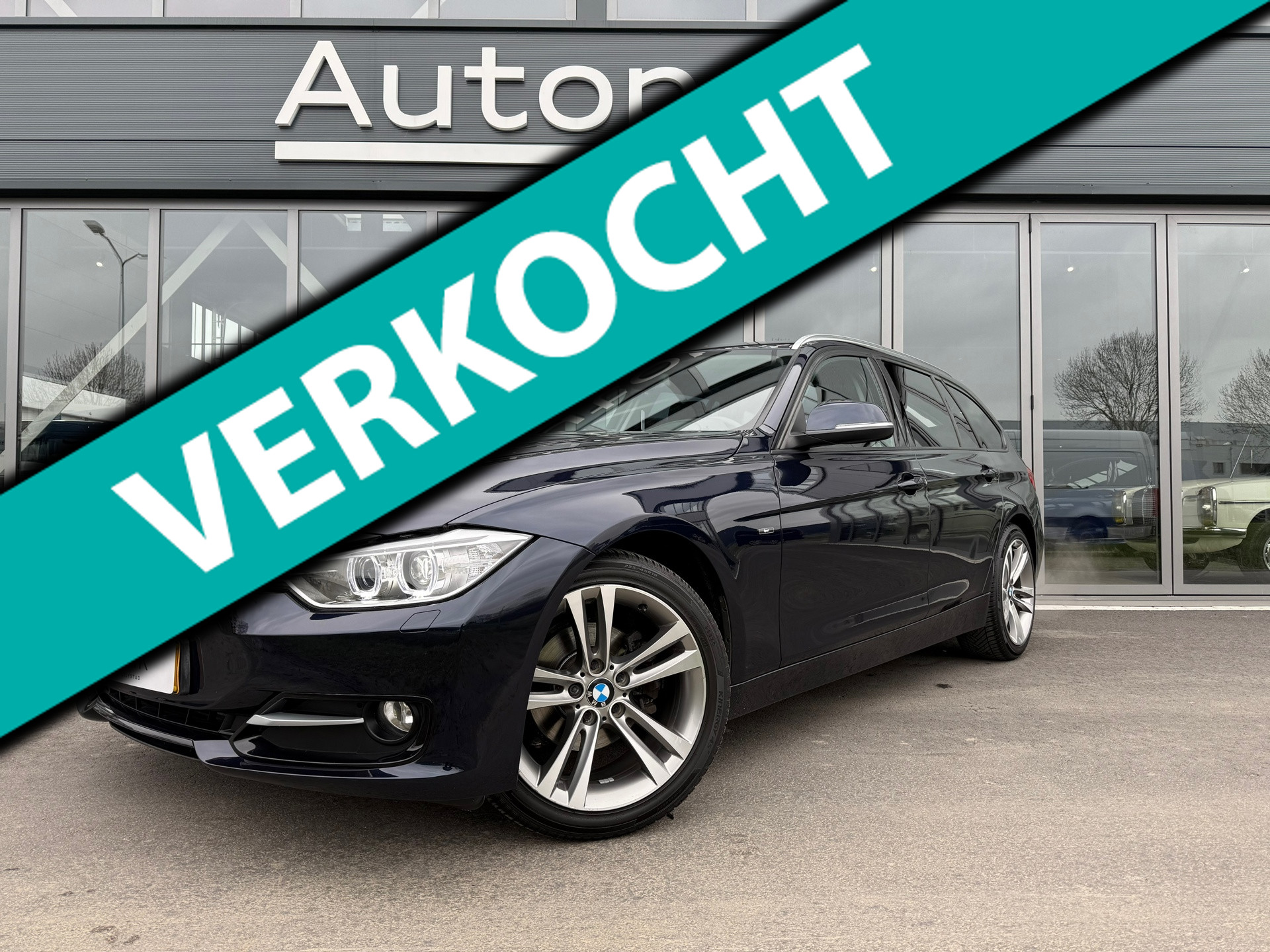 BMW 316i 316i Exe Sport Aut Leer Navi 18 inch 2014 - voorkant
