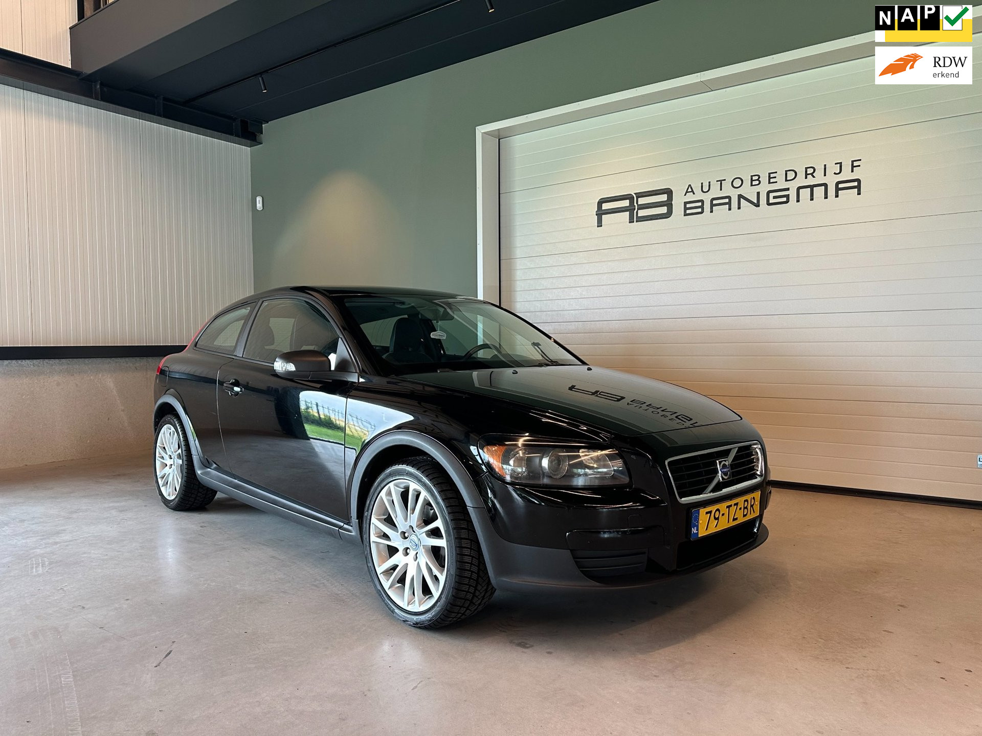 Foto van VOLVO C30