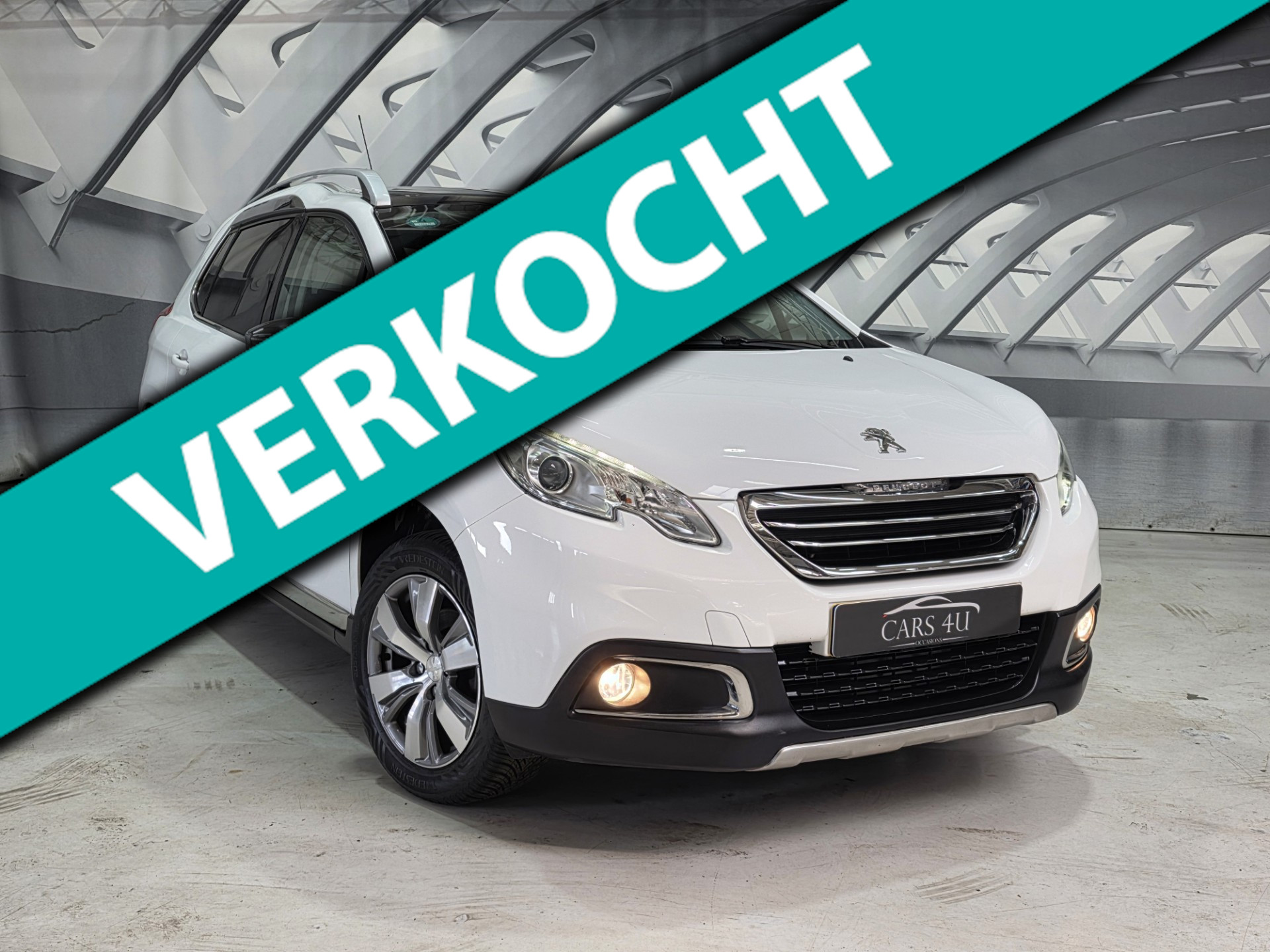Peugeot 2008 1.2 VTi Allure Pack Premium Plus Automaat 2014 - voorkant