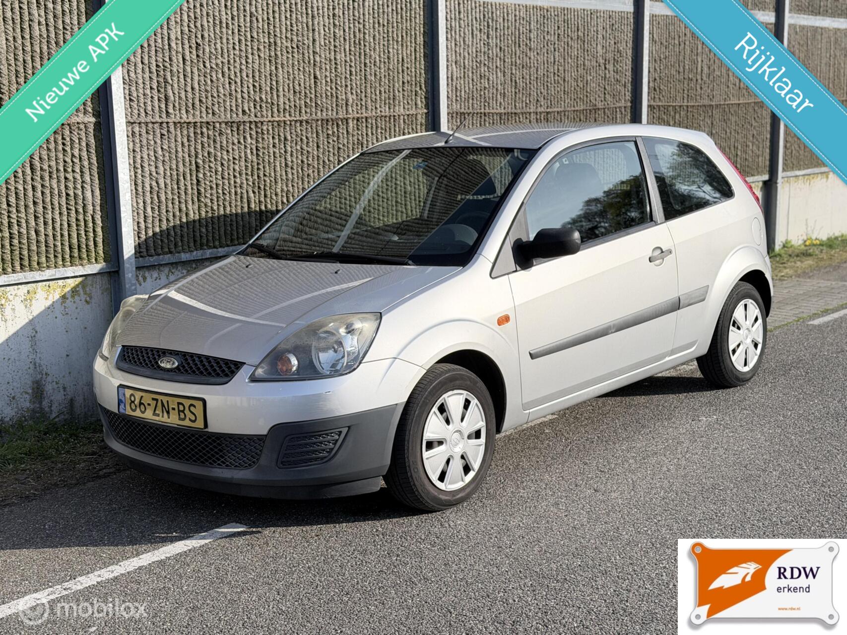 Ford Fiesta 1.3-8V Cool & Sound NAP/NWE APK/AIRCO/ELEK.PAKKET 2008 - voorkant