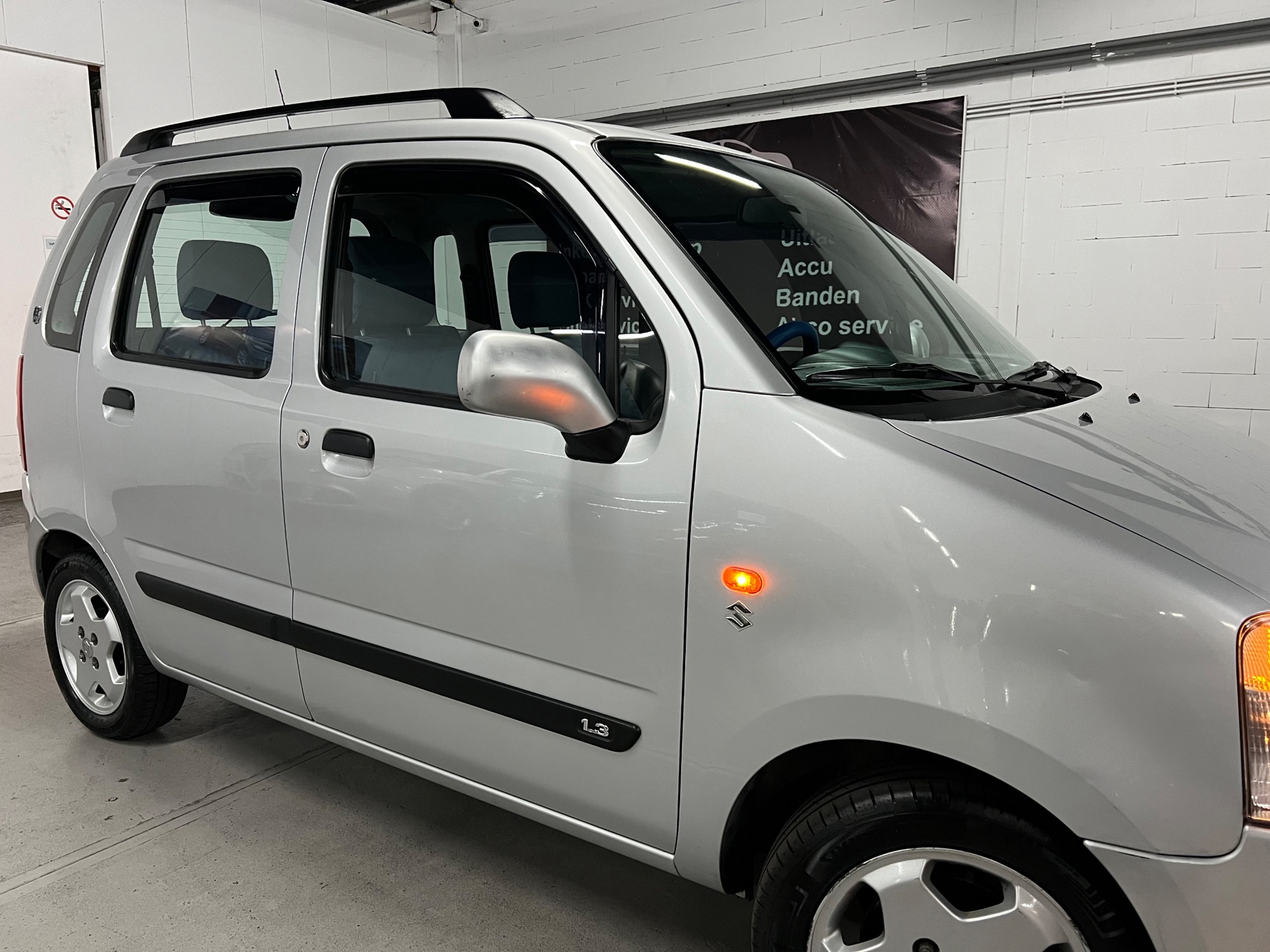 Foto van Suzuki Wagon R