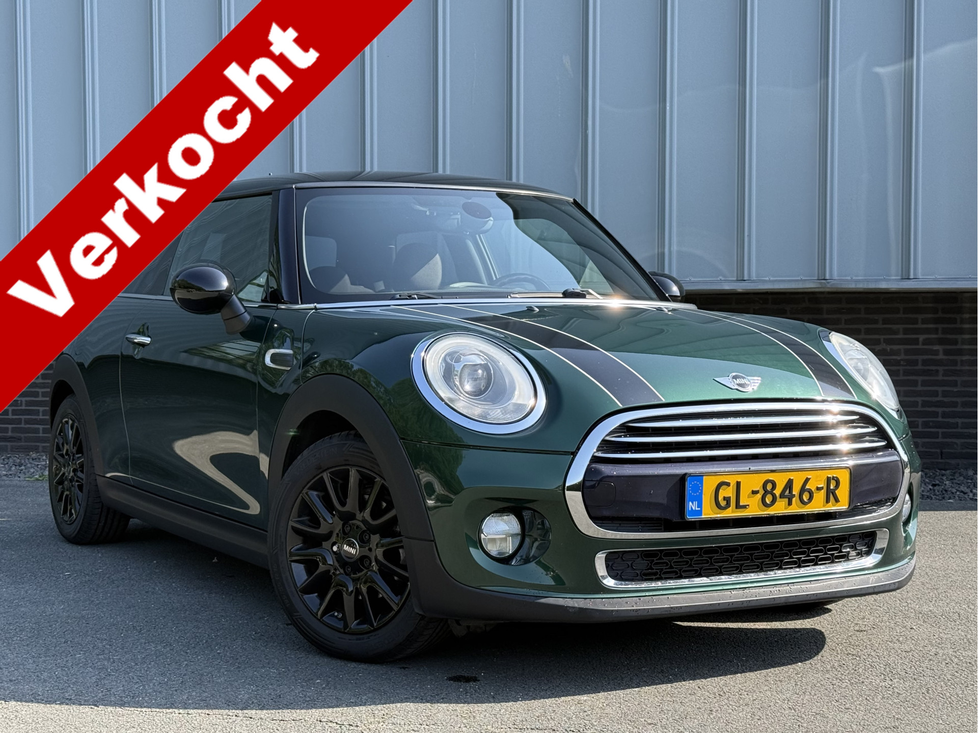 Foto van MINI COOPER