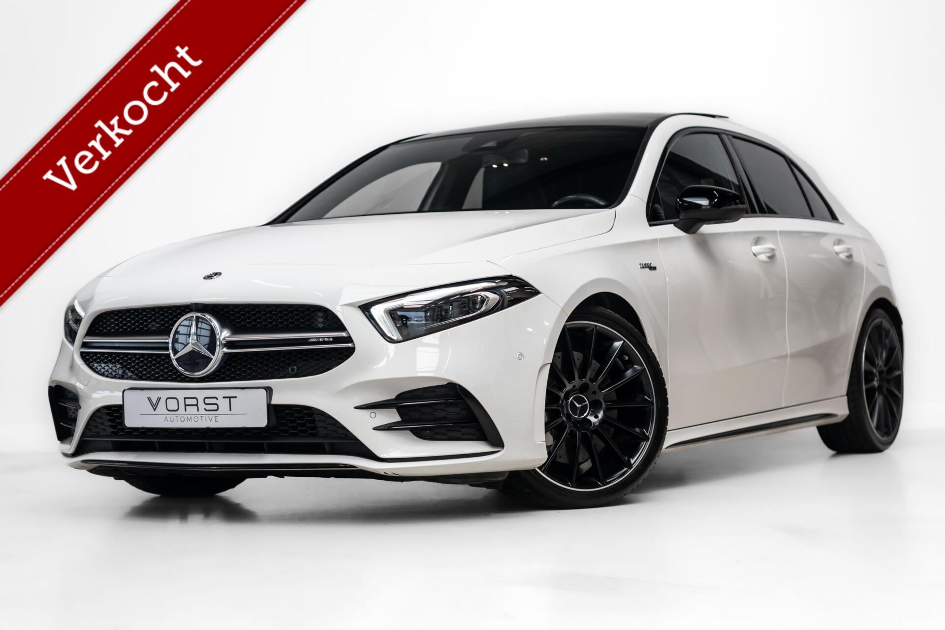 Mercedes-Benz A-class AMG 35 4MATIC Stoelverwarming Pano Automaa 2020 - voorkant