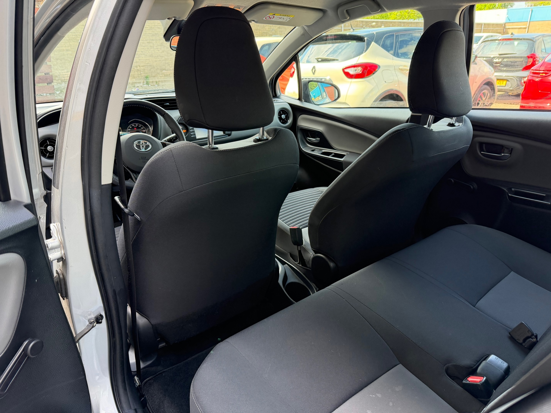 Foto van Toyota Toyota Yaris Hybrid