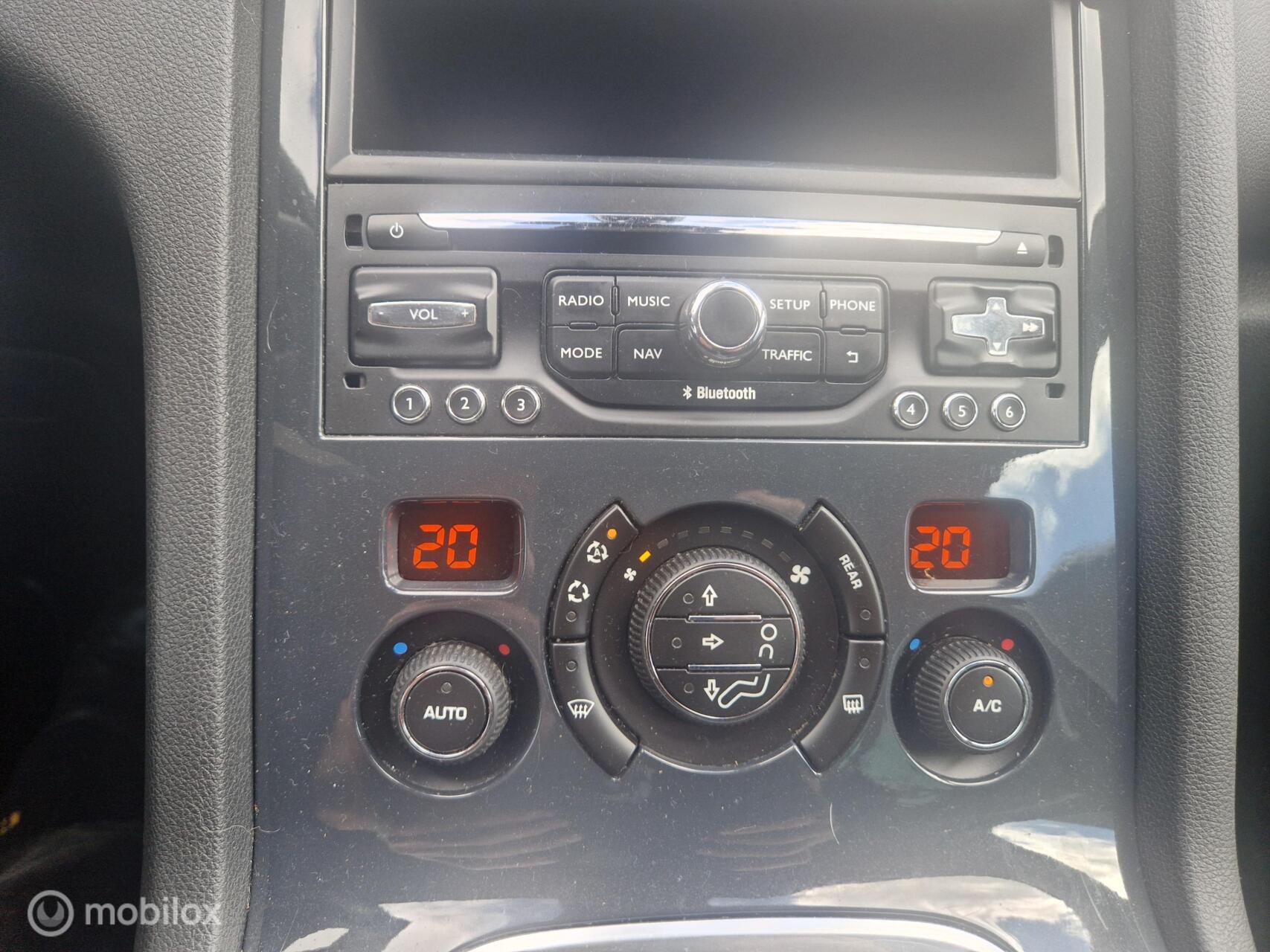 Foto van Peugeot 5008