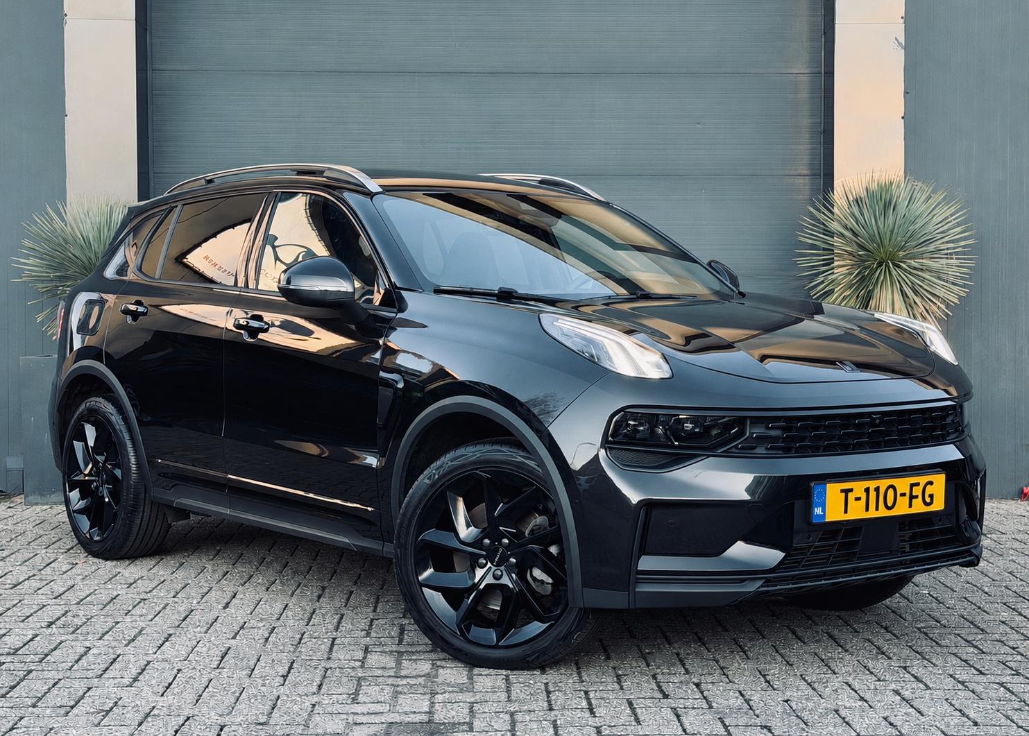 Lynk&co LYNK & Co 01 1.5 2023 - voorkant