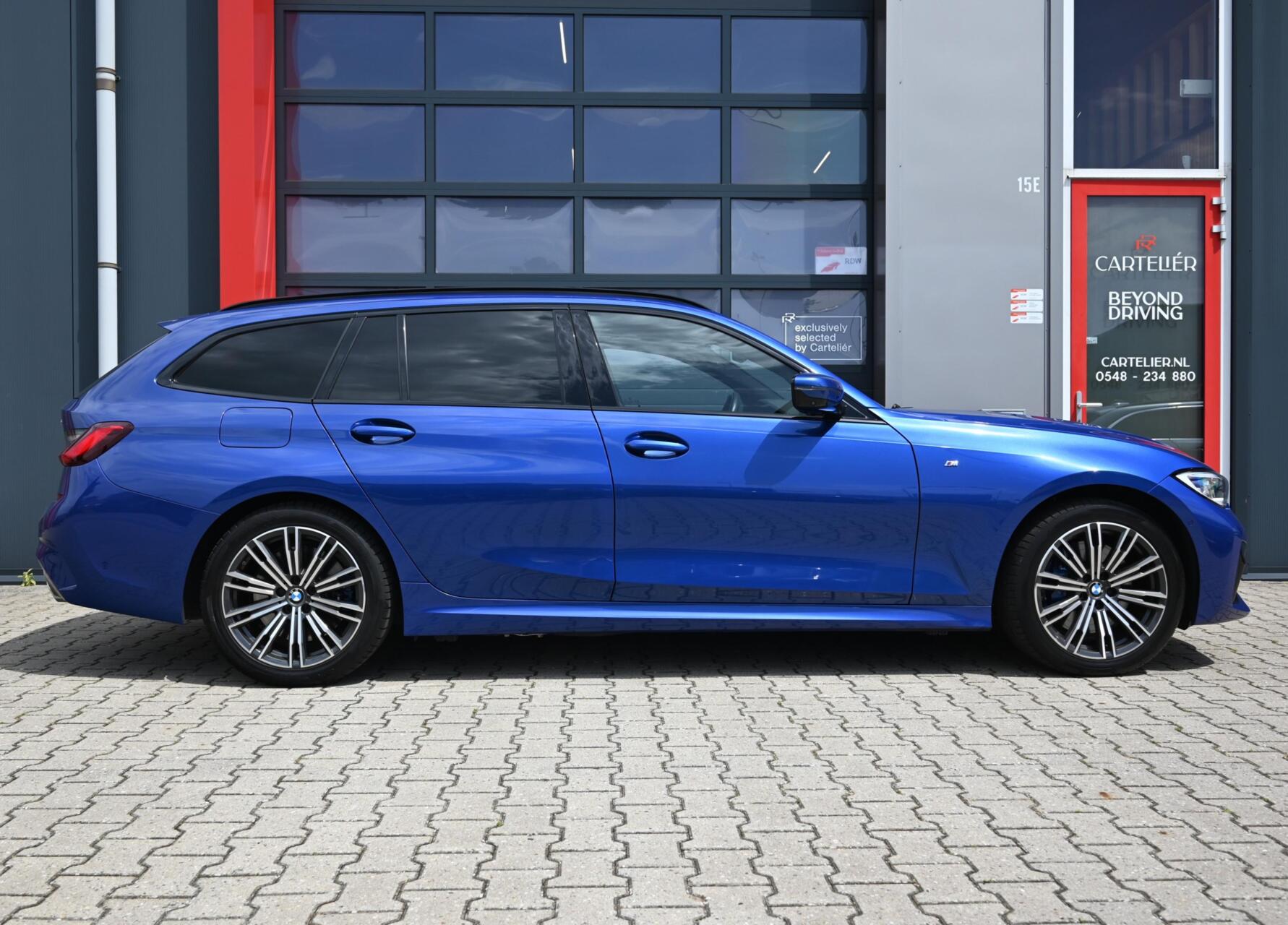 Foto van BMW 330e