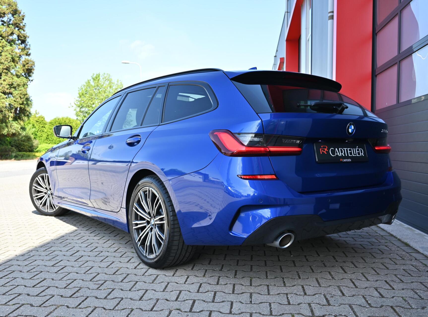Foto van BMW 330e