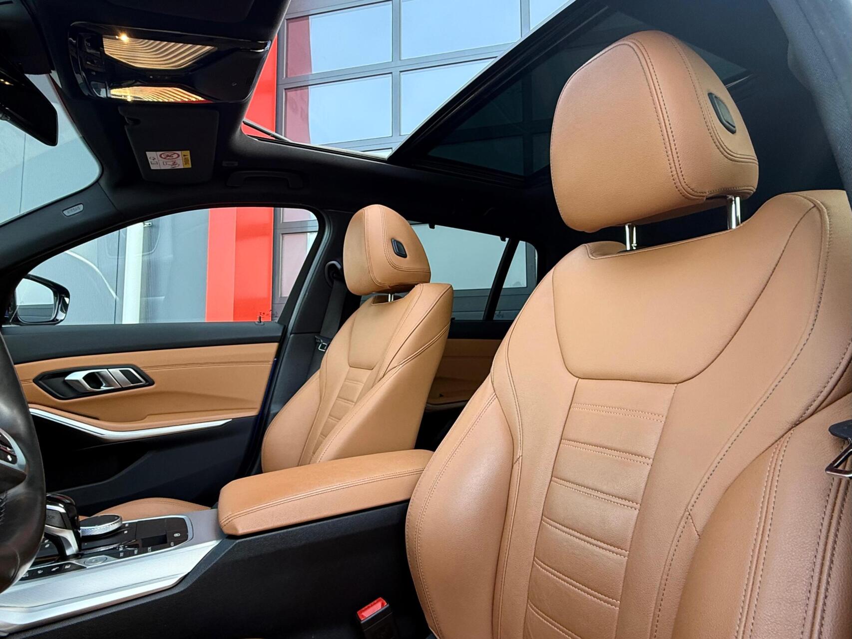 Foto van BMW 330e