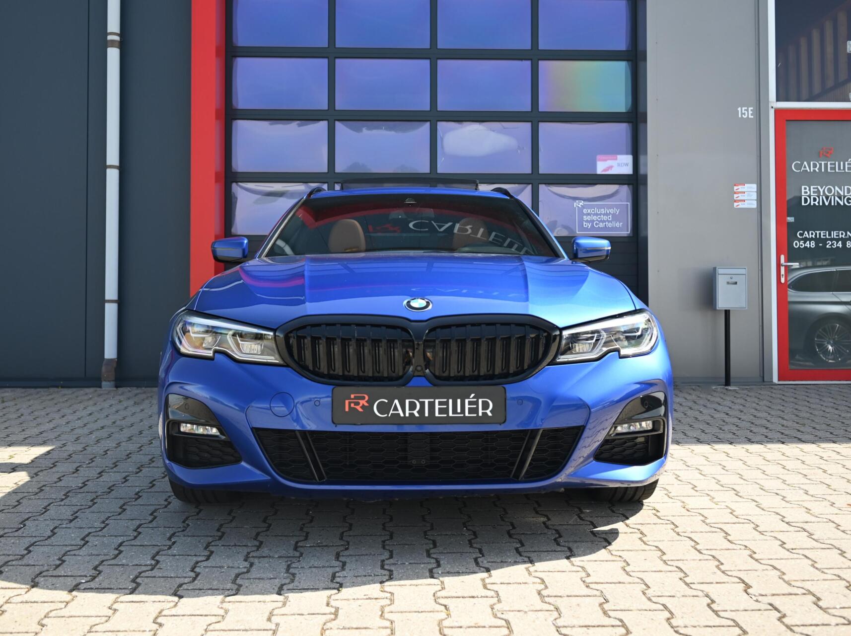Foto van BMW 330e
