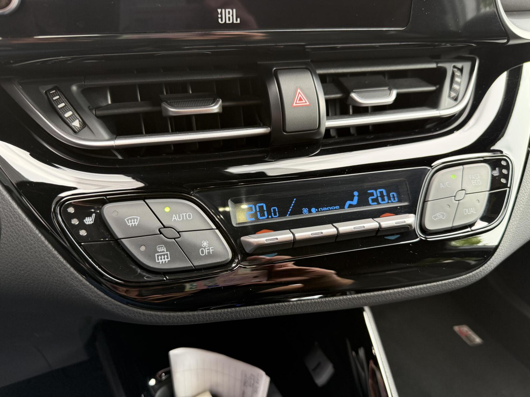 Foto van Toyota C-hr