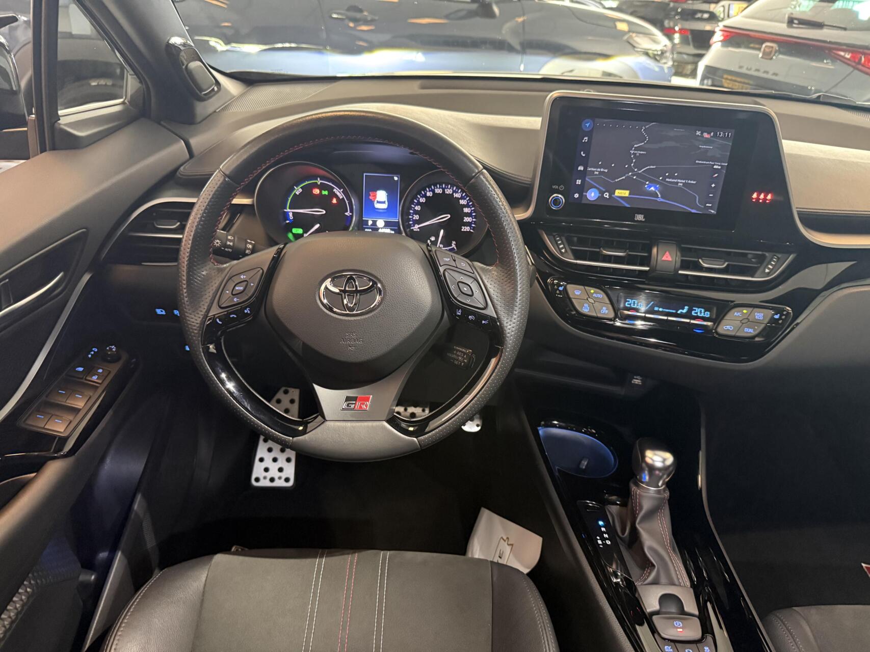 Foto van Toyota C-hr