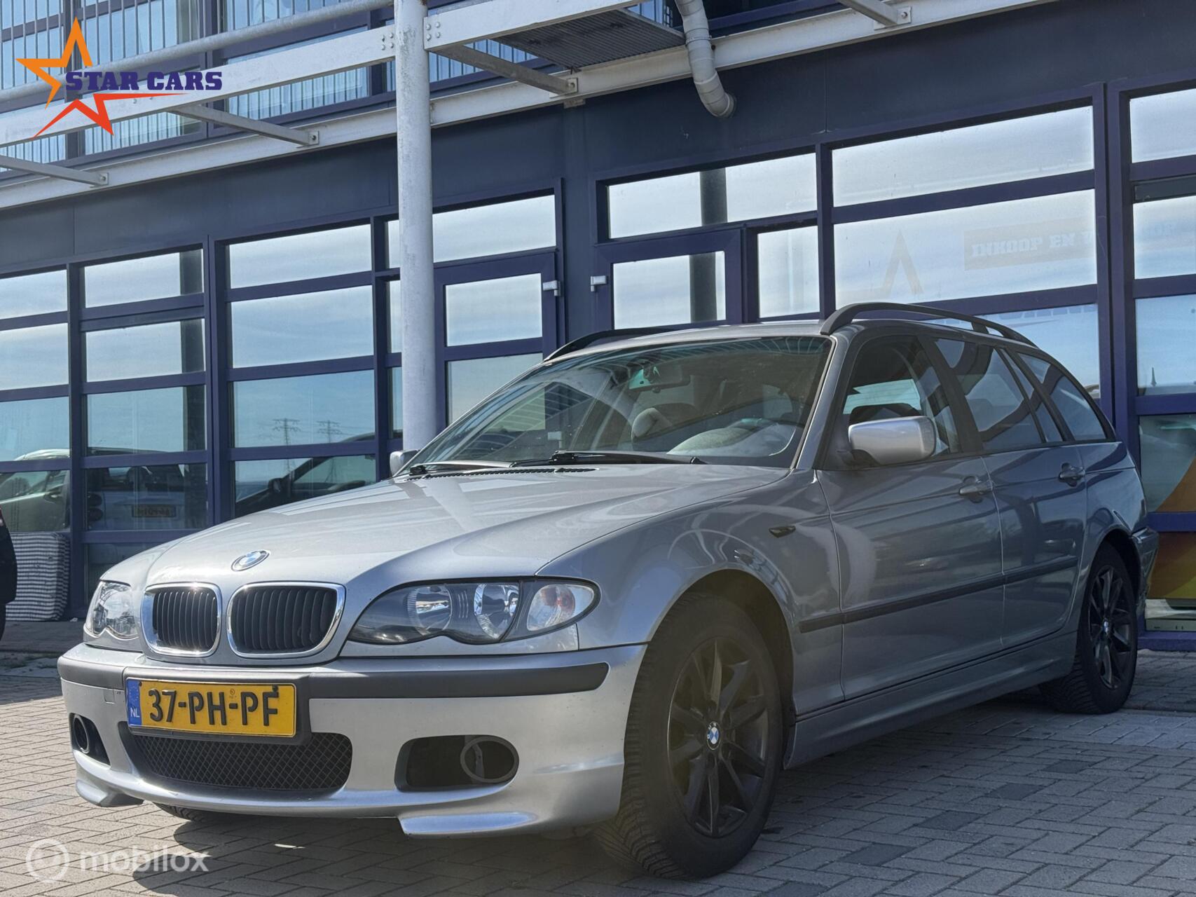 BMW 3er Reihe 316i Black&Silver II|Airco| Cruise| APK 2004 - voorkant