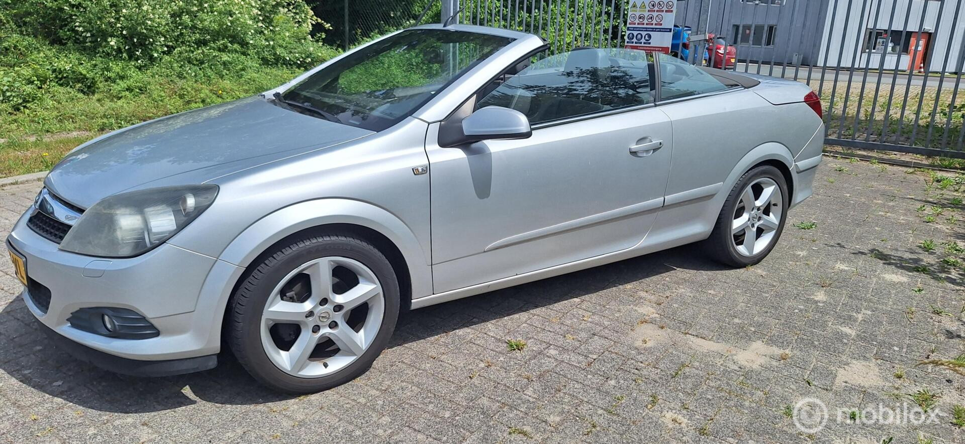 Foto van OPEL ASTRA TWIN TOP