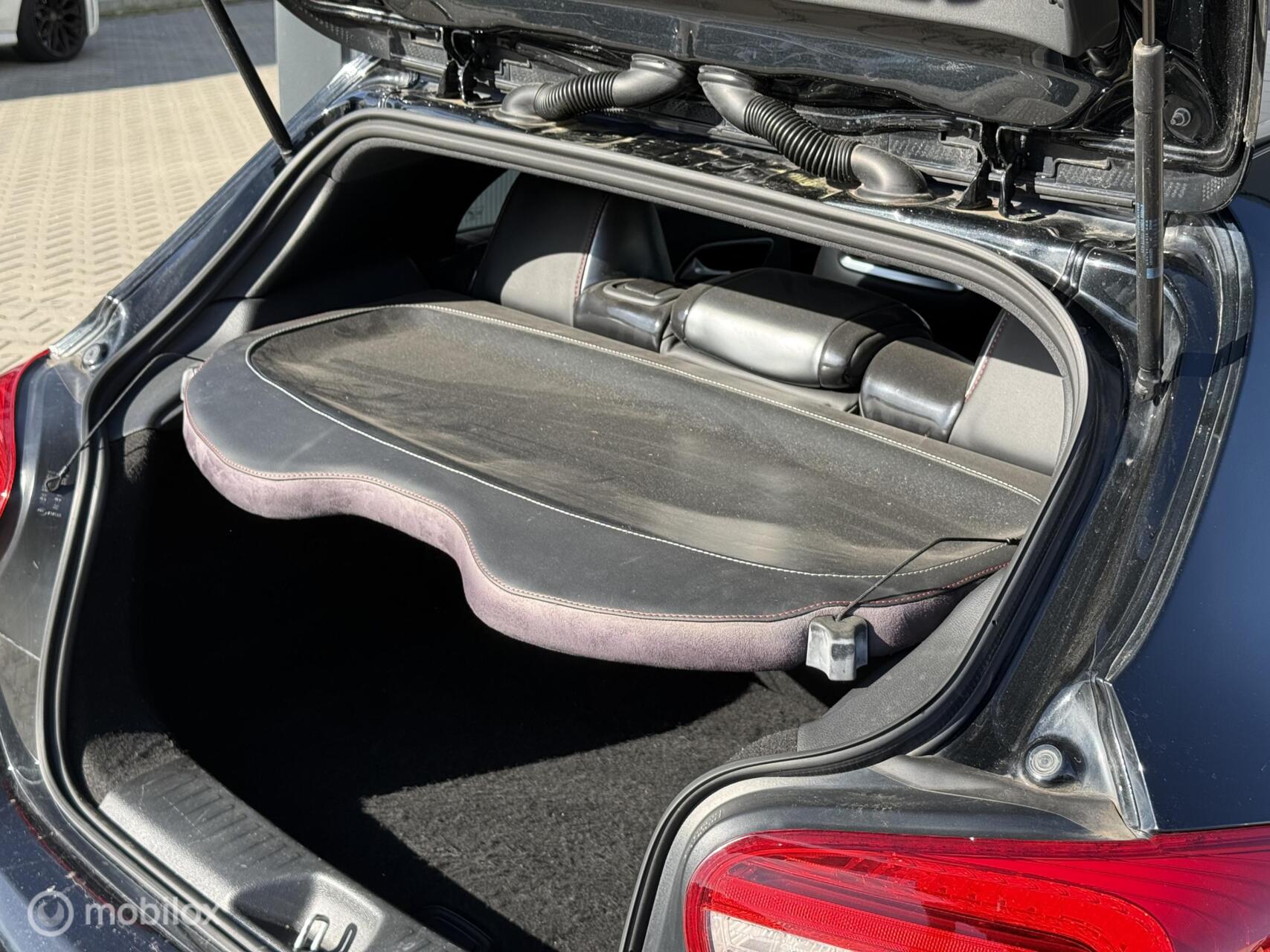 Foto van Mercedes-Benz A 180