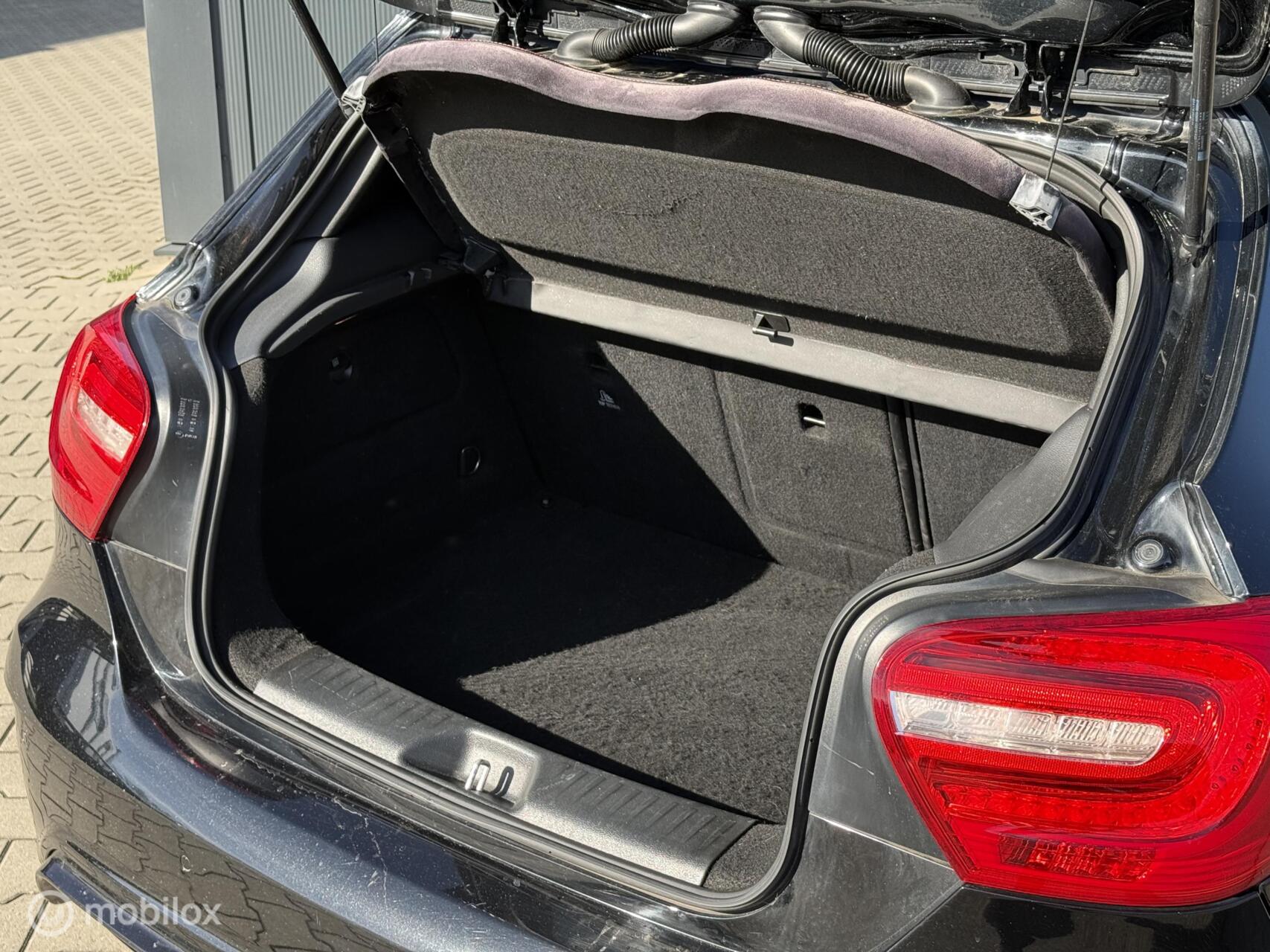 Foto van Mercedes-Benz A 180