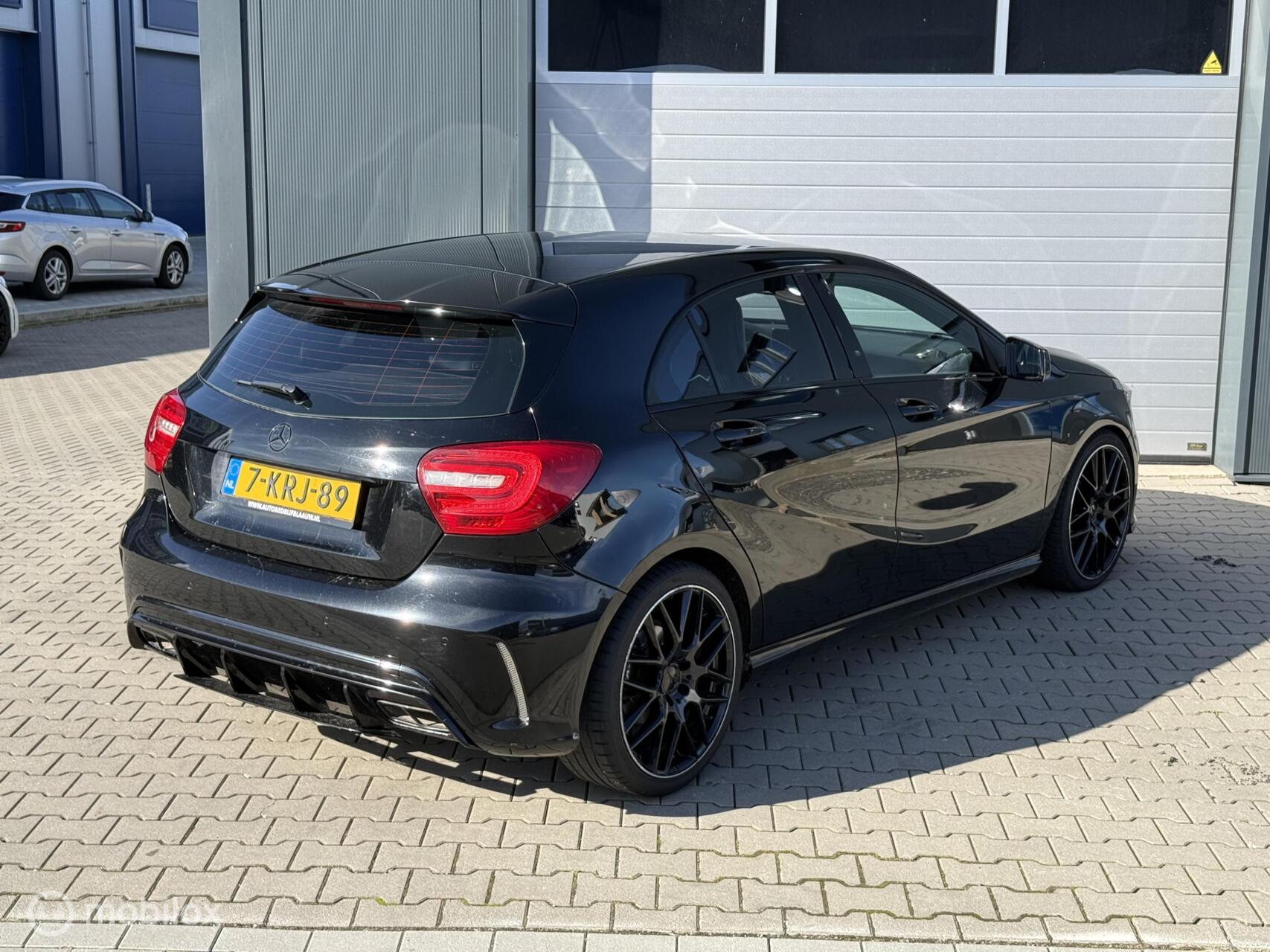 Foto van Mercedes-Benz A 180