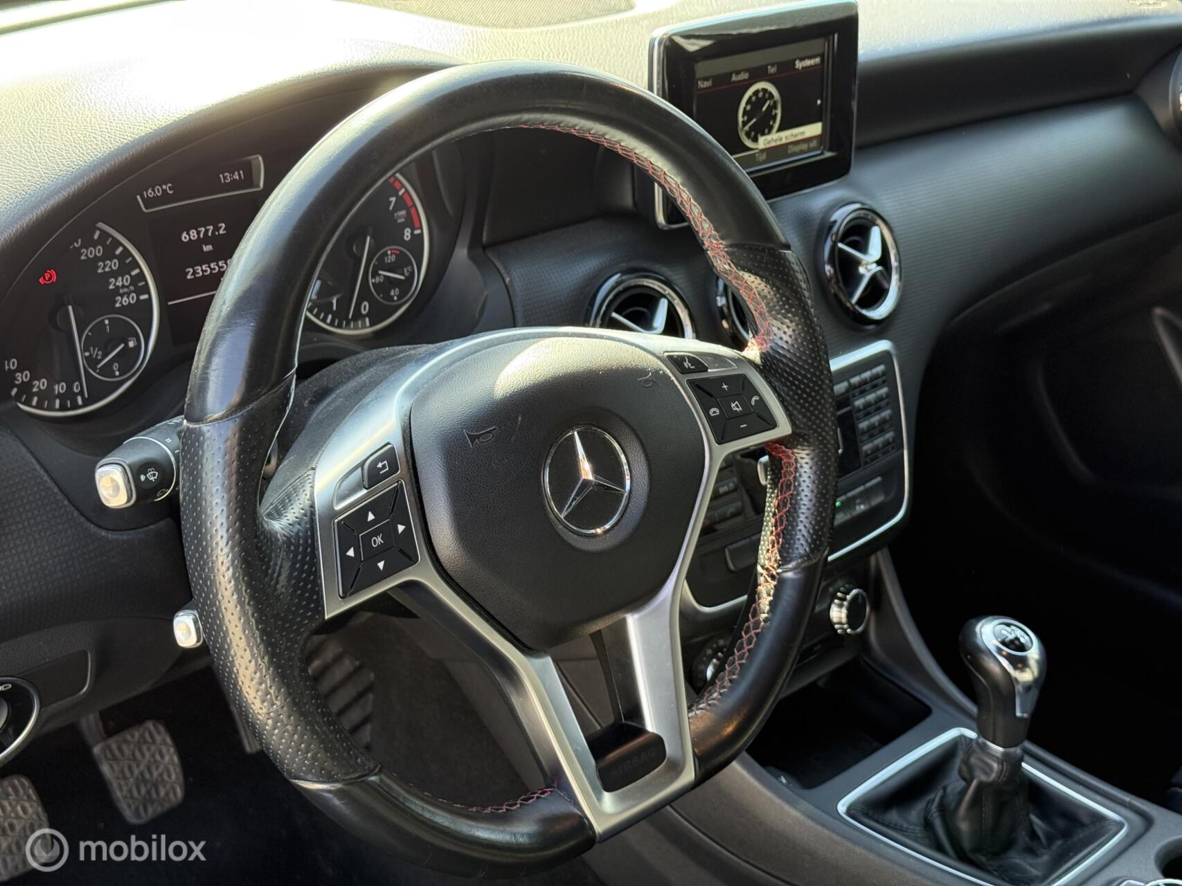 Foto van Mercedes-Benz A 180