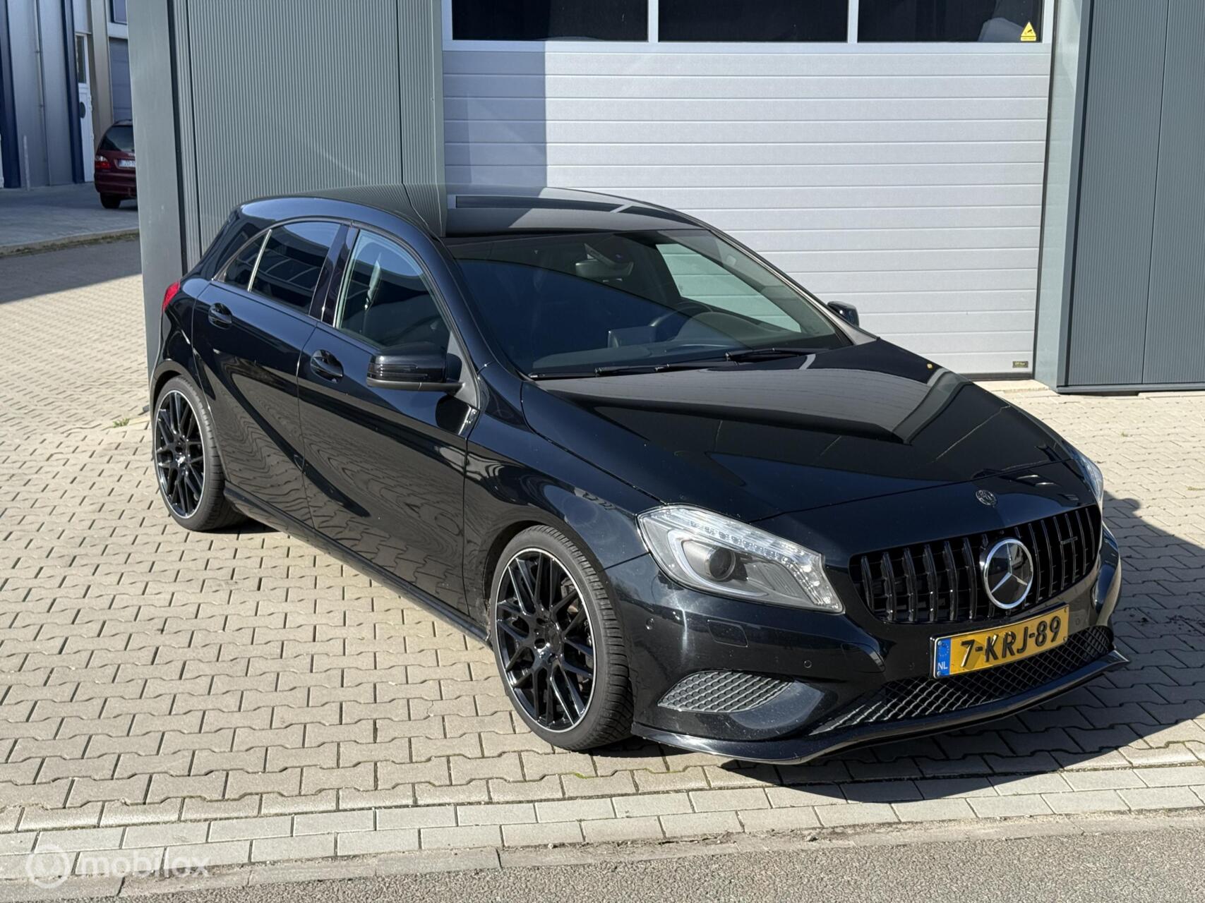 Foto van Mercedes-Benz A 180