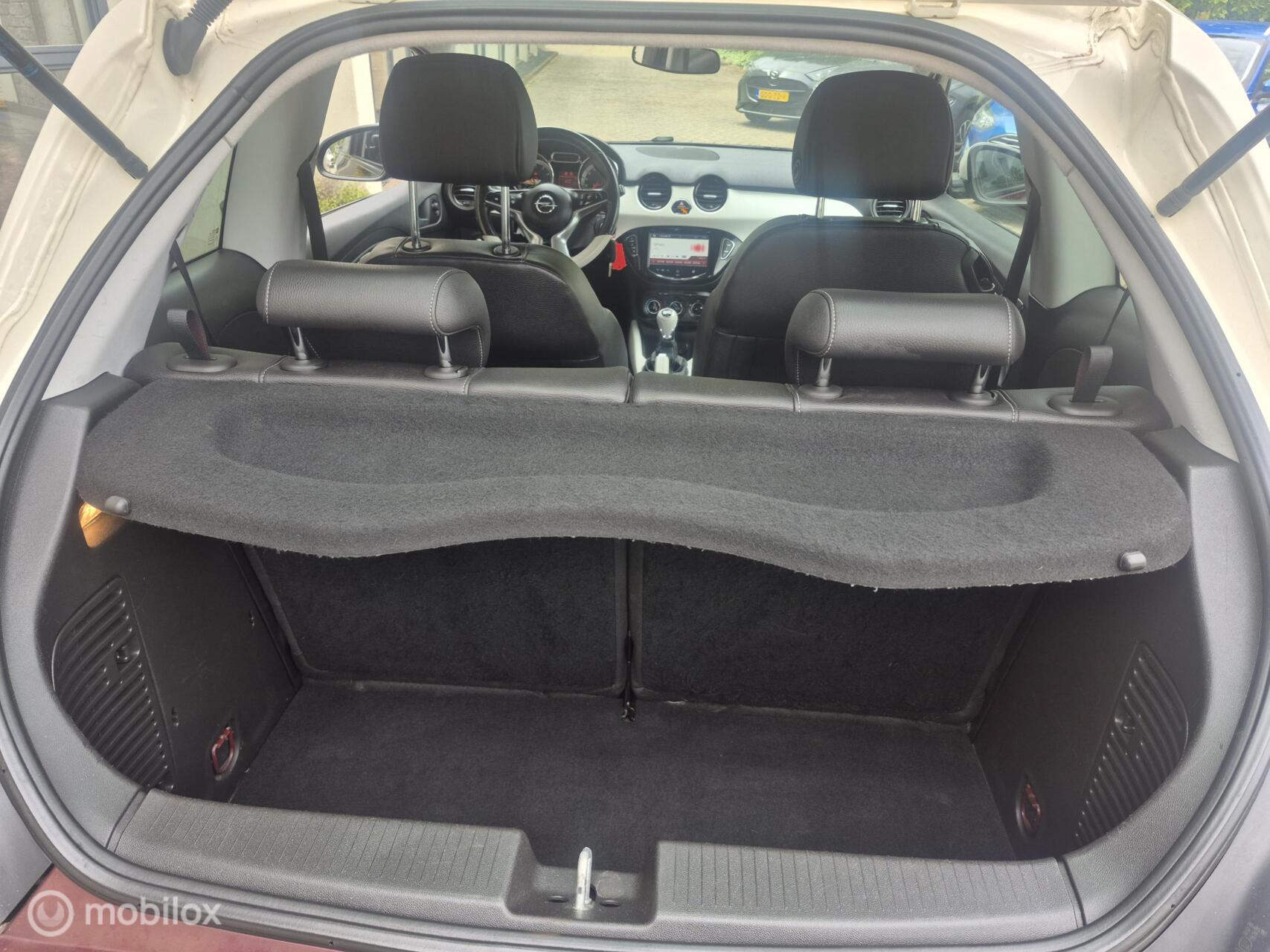 Foto van Opel Adam