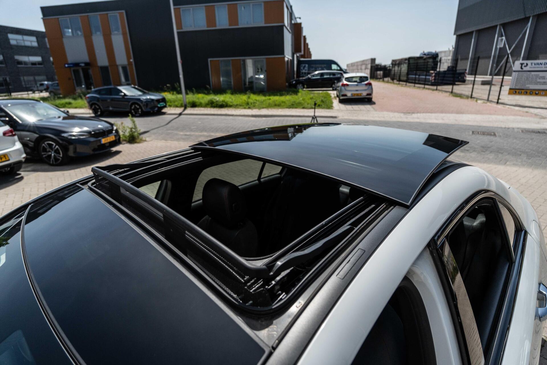 Foto van Mercedes-Benz A 220