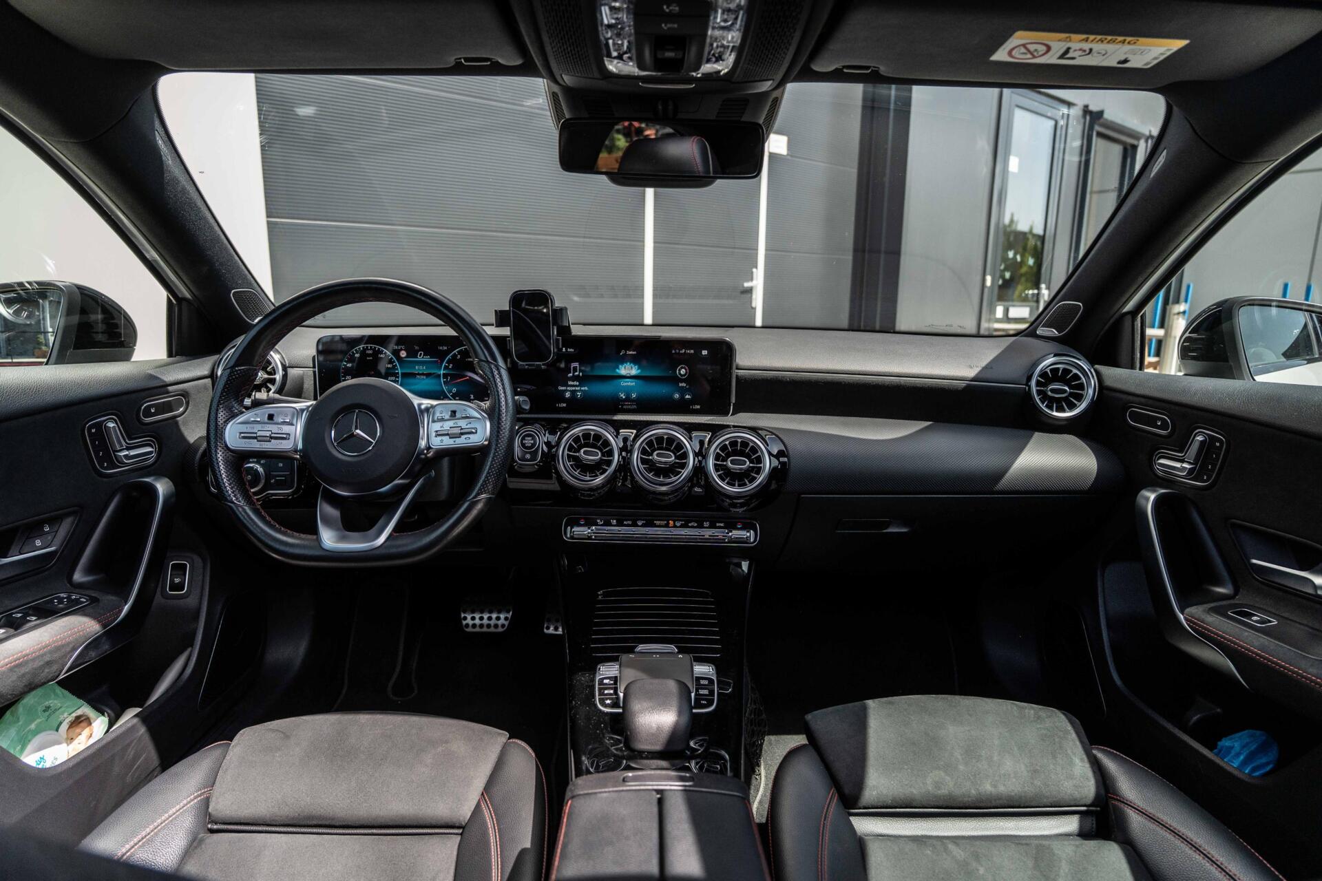 Foto van Mercedes-Benz A 220