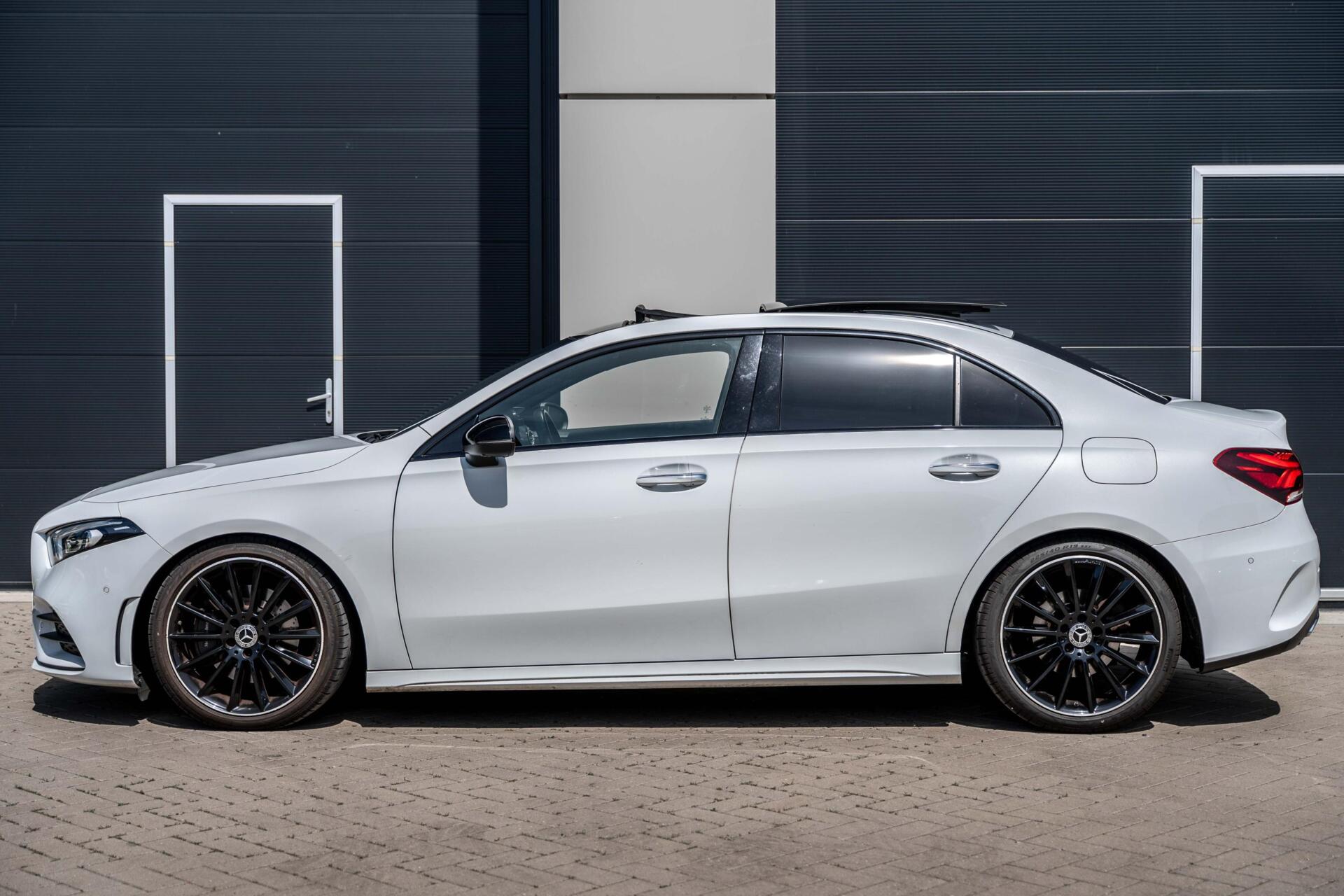 Foto van Mercedes-Benz A 220