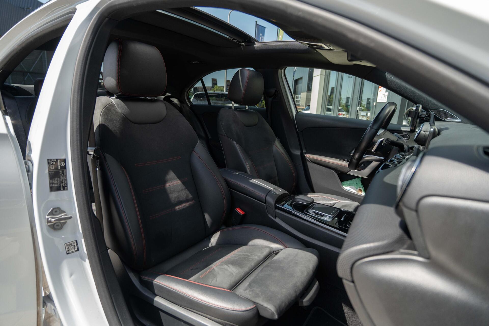Foto van Mercedes-Benz A 220