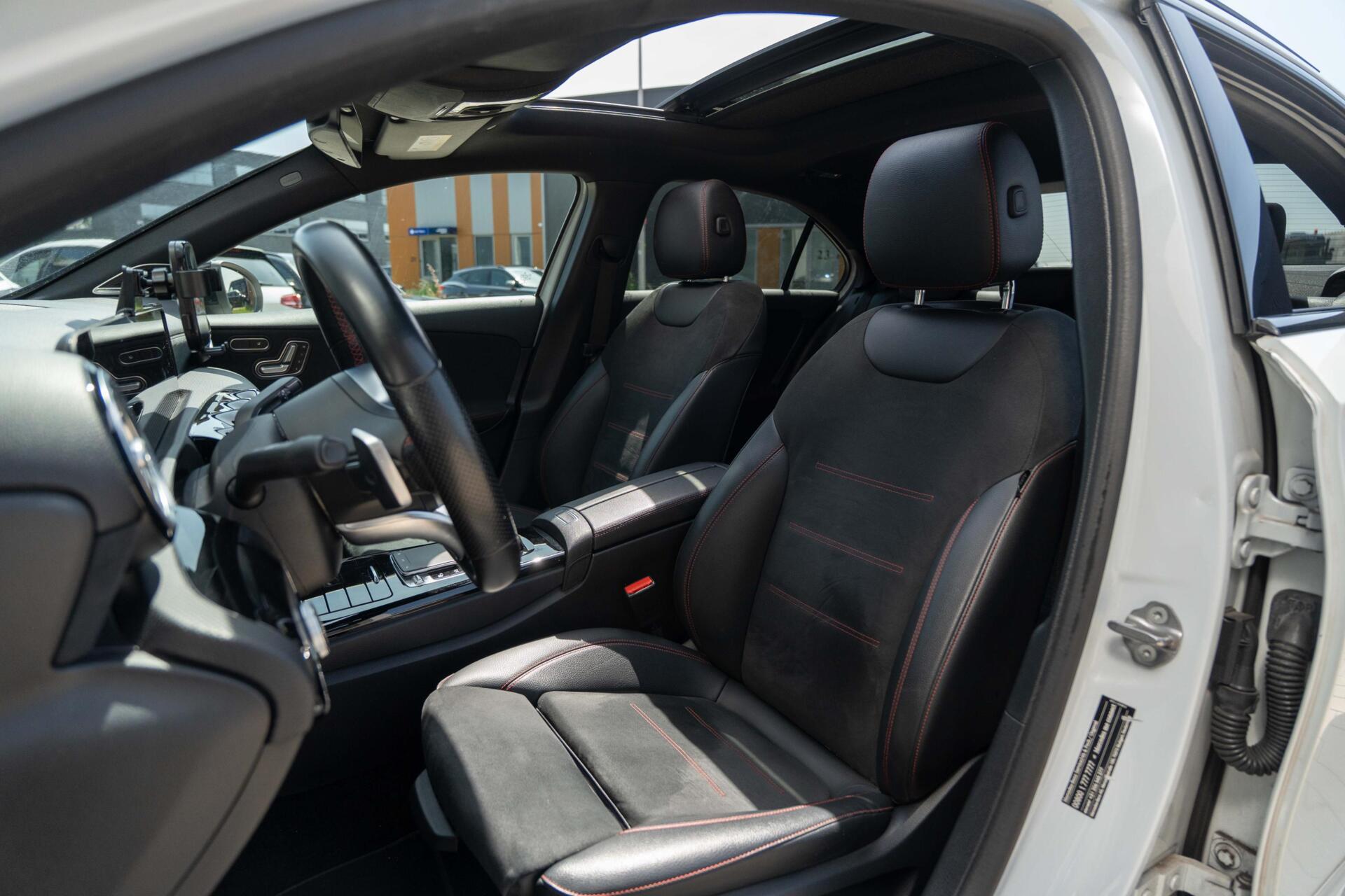 Foto van Mercedes-Benz A 220