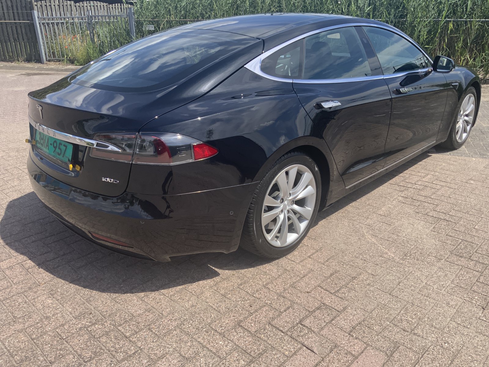 Inspectiefoto van Tesla Model S