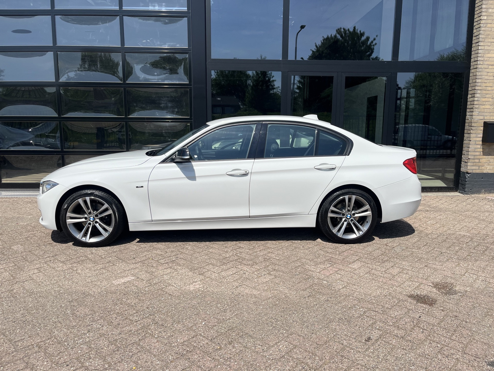Foto van BMW 320d