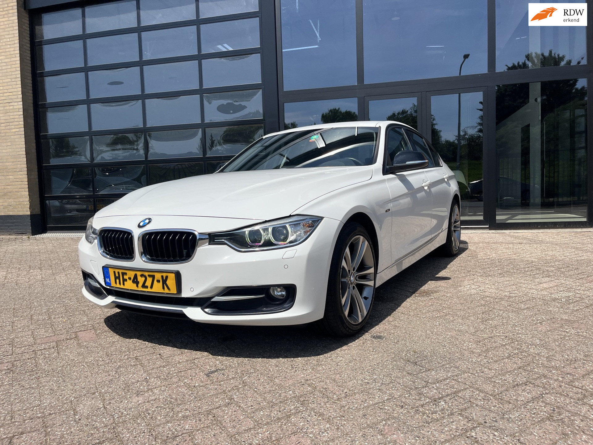 BMW 320d High Executive Sport. Leer, Led, 184 pk 2012 - voorkant