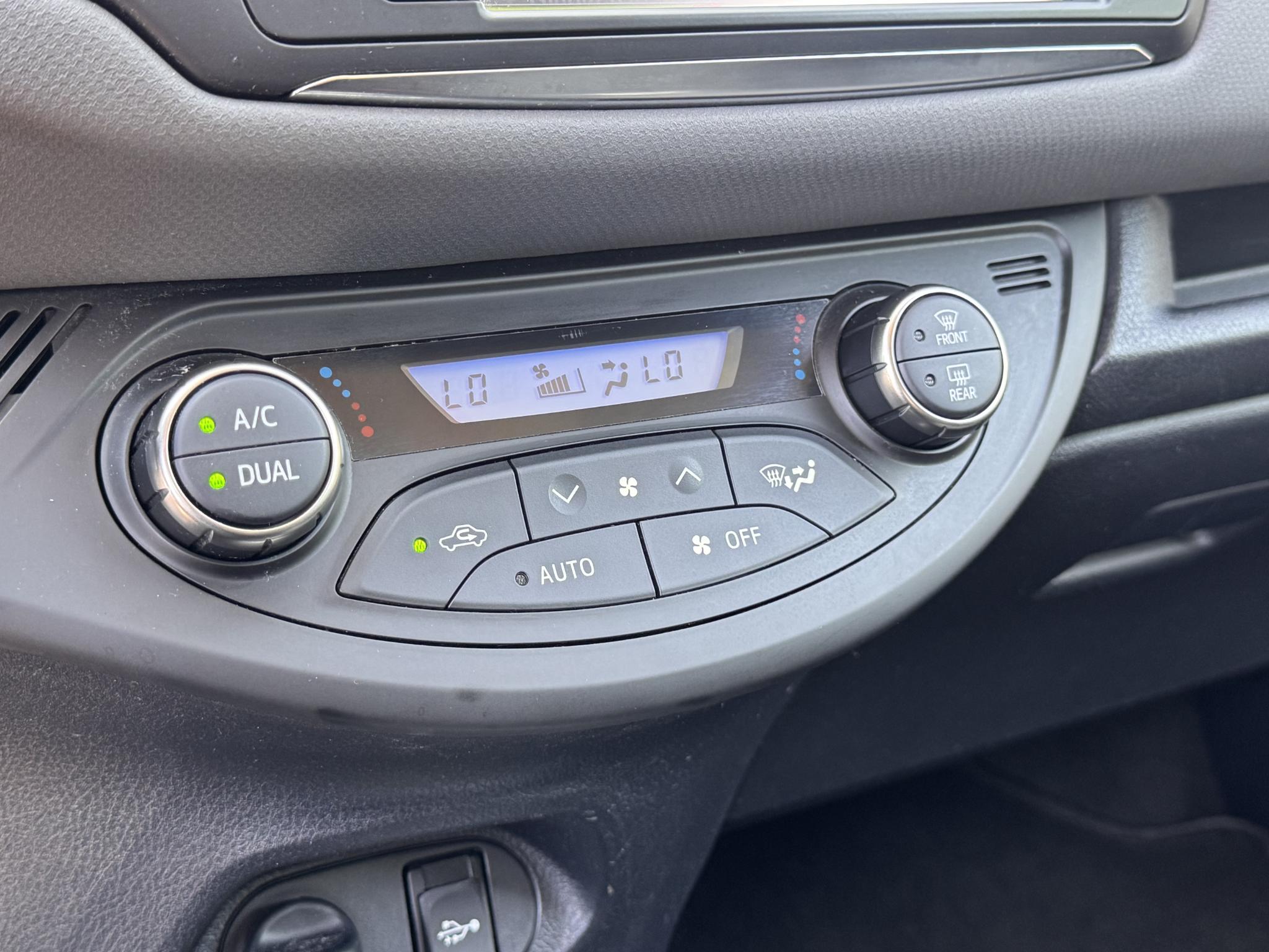 Foto van Toyota Toyota Yaris Hybrid