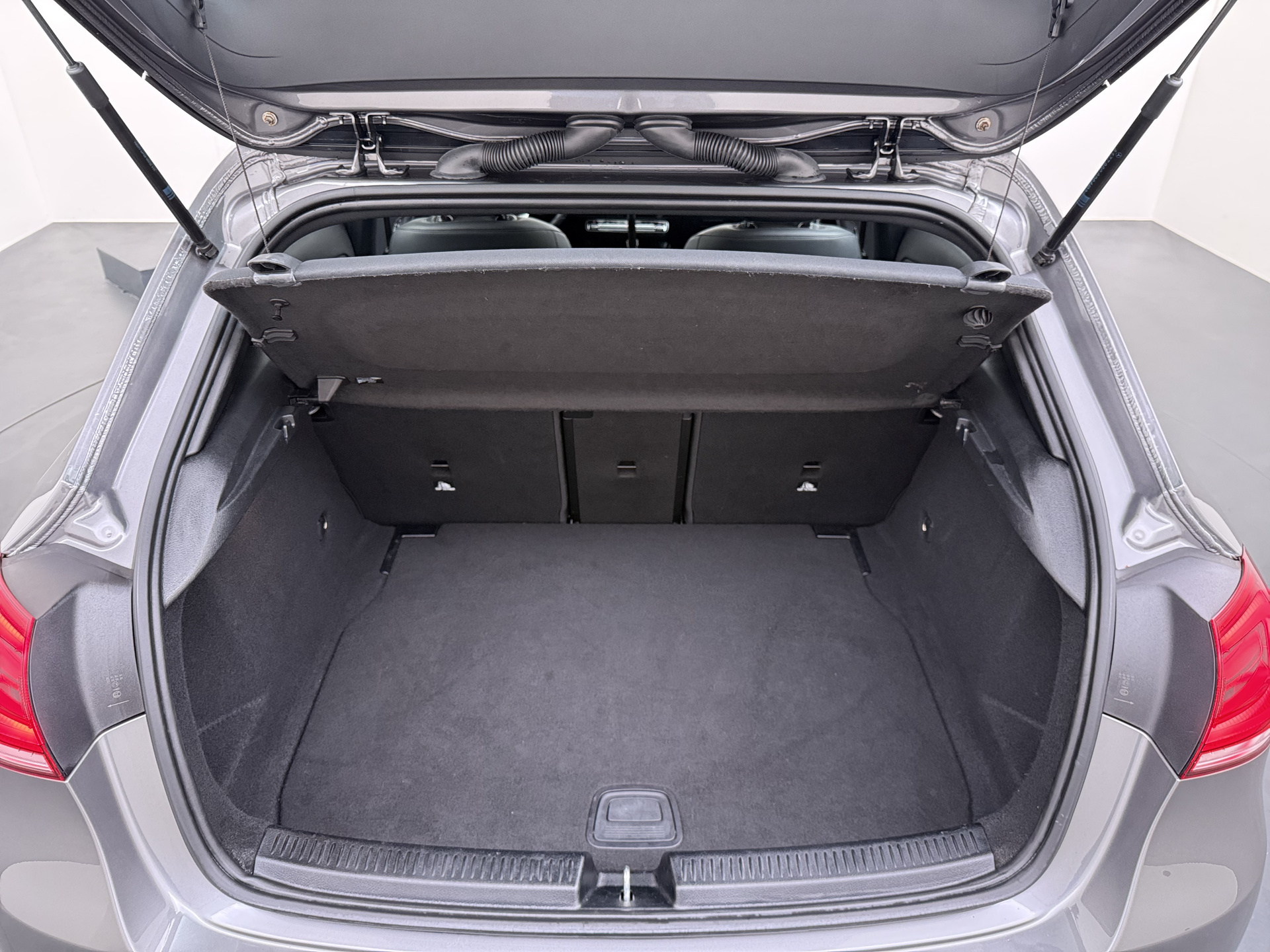 Foto van Mercedes-Benz A 200